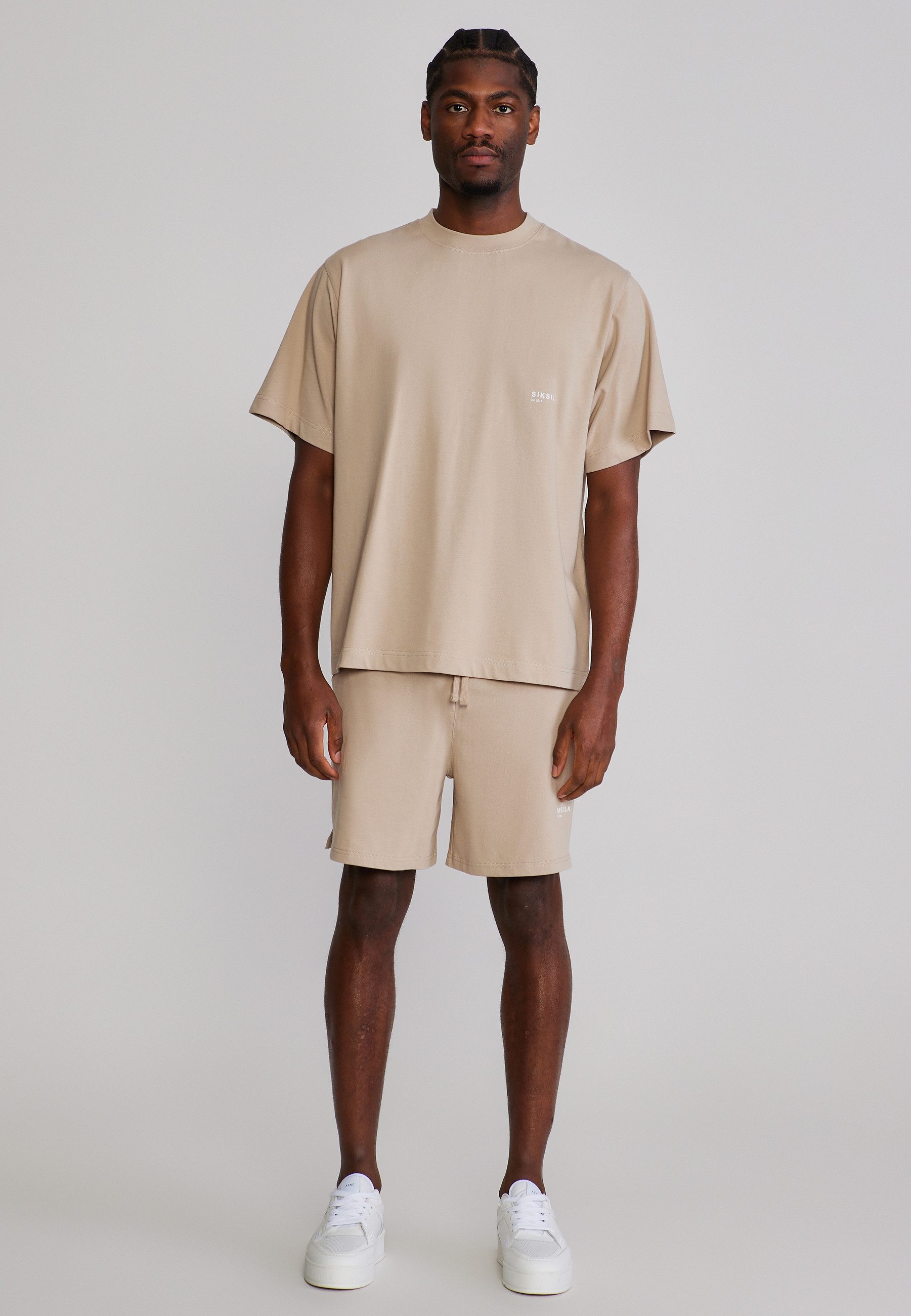 Siksilk Sweatanzug SikSilk Herren Beige T-Shirt and Shorts Set