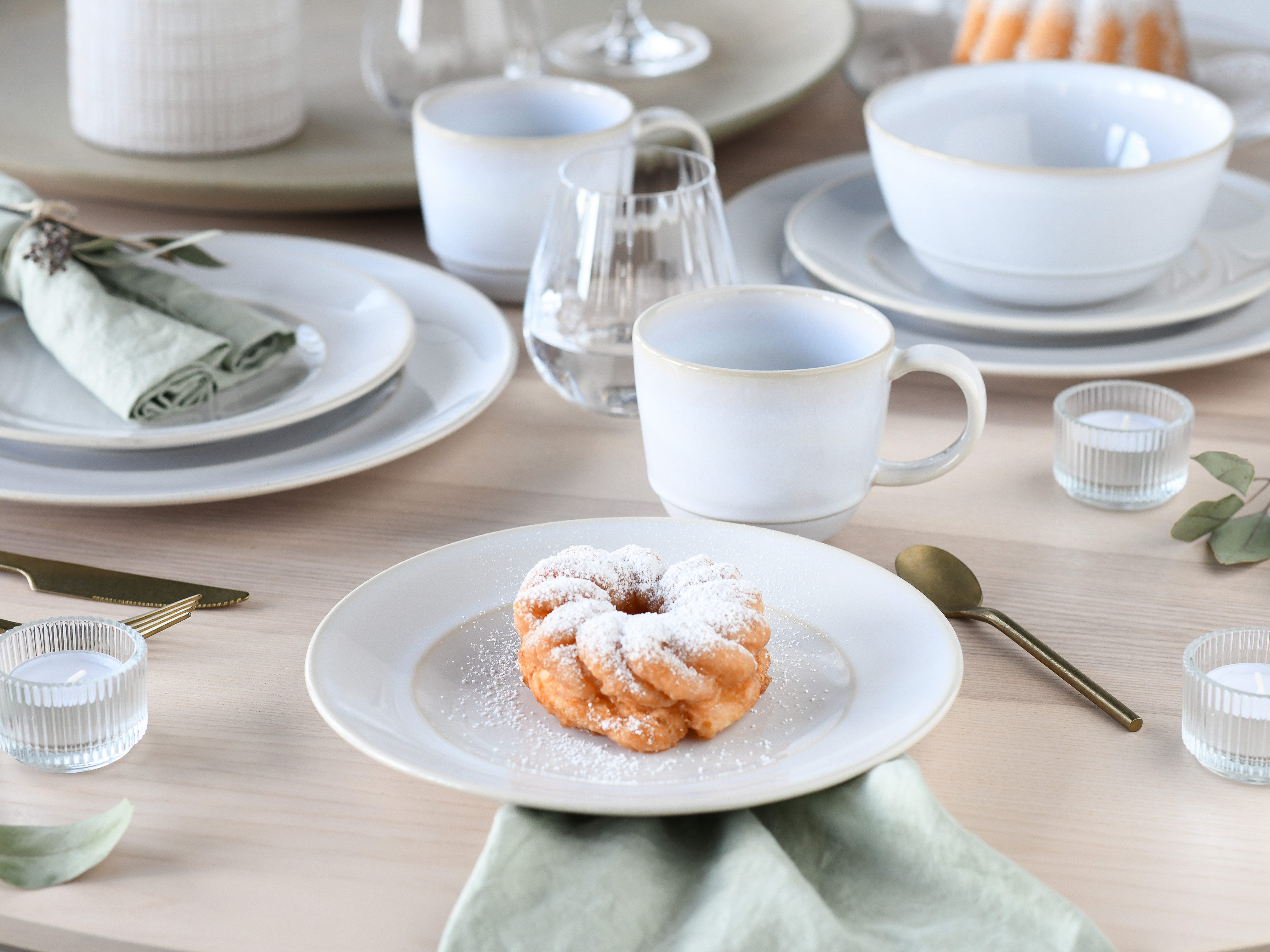 CreaTable Kombiservice Geschirr-Set Antique (16-tlg), 4 Personen, Steinzeug, Service, weiß, Trendfarbe Offwhite, 16 Teile, für 4 Personen