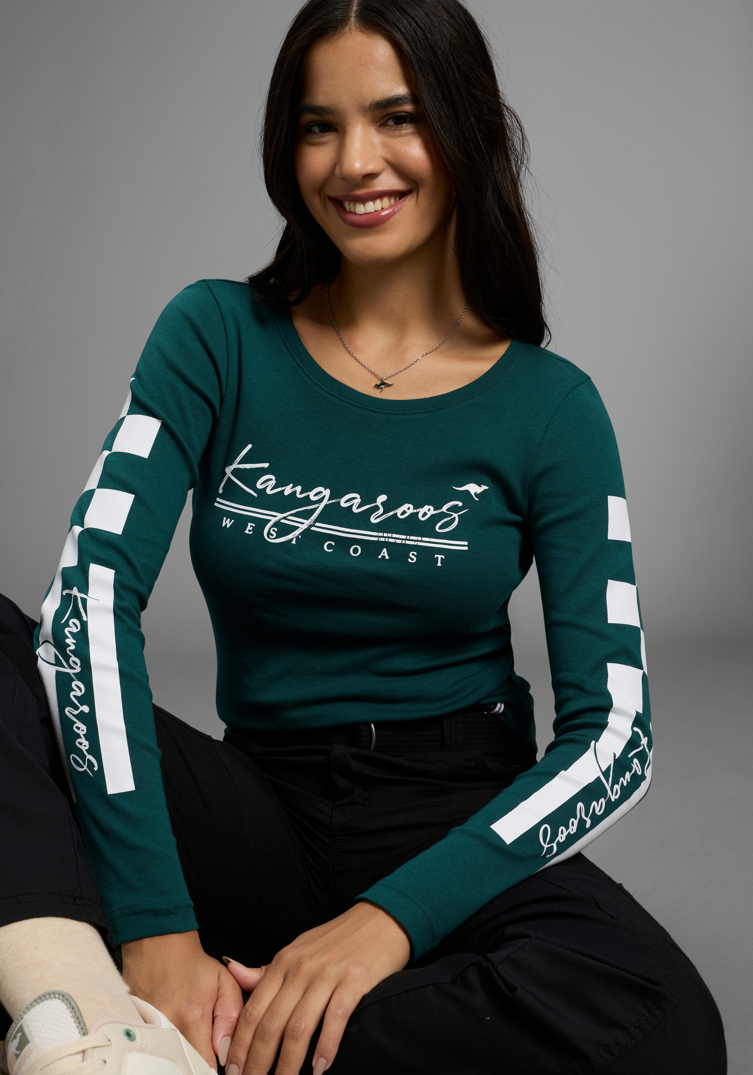 KangaROOS Langarmshirt Langarm, sehr figurbetonte Passform, aus Baumwolle günstig online kaufen