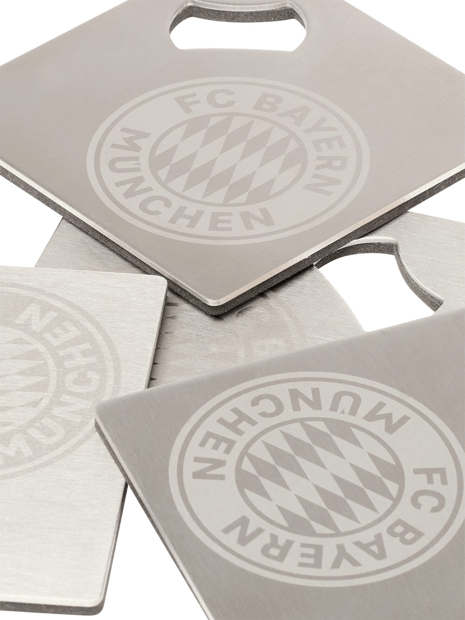 FC Bayern München Glasuntersetzer FC Bayern München Metalluntersetzer 4er-Set (Flaschenöffner) Silber
