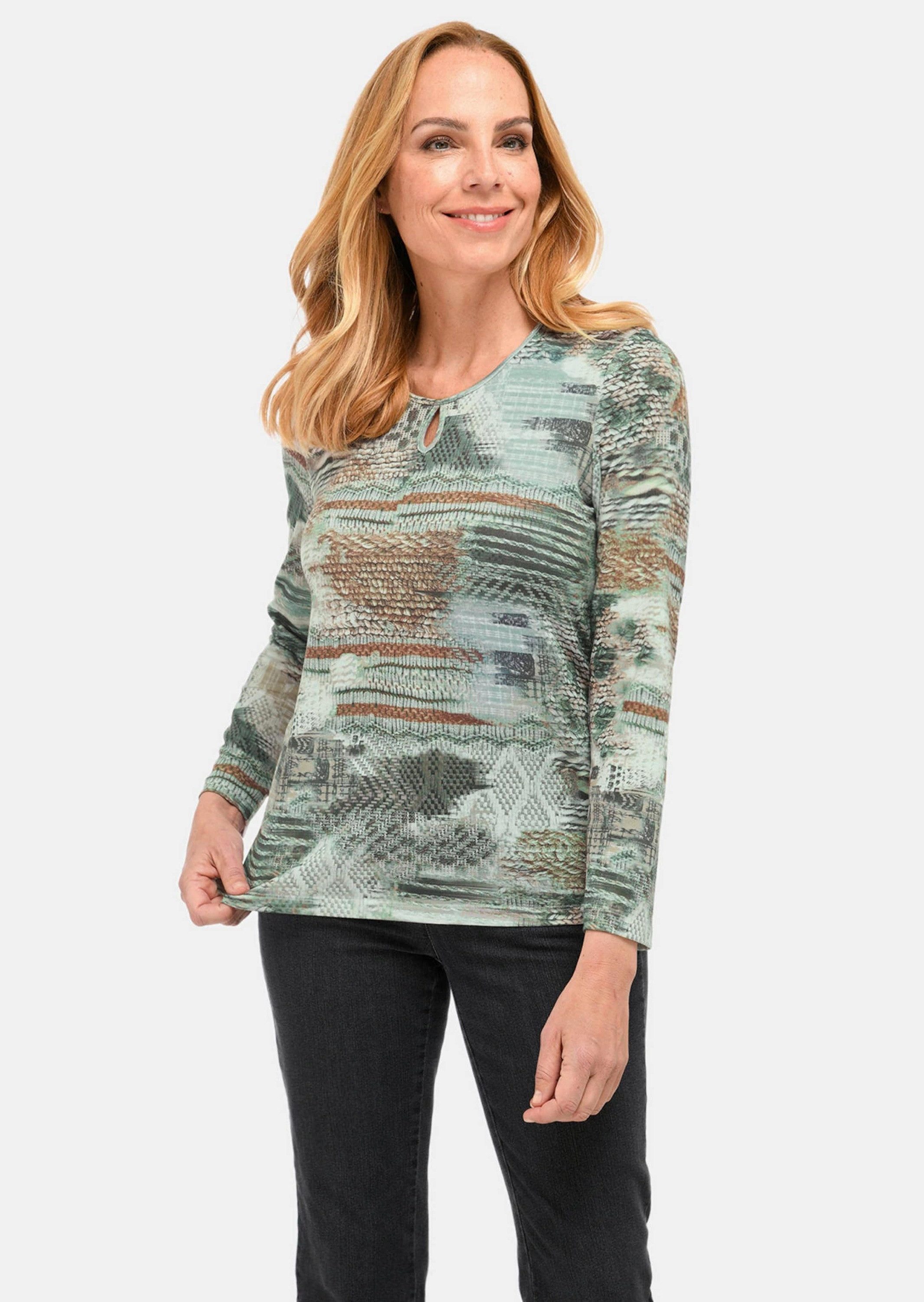 Print-Shirt Kurzgröße: Leichtes Druckshirt mit Allover-Design