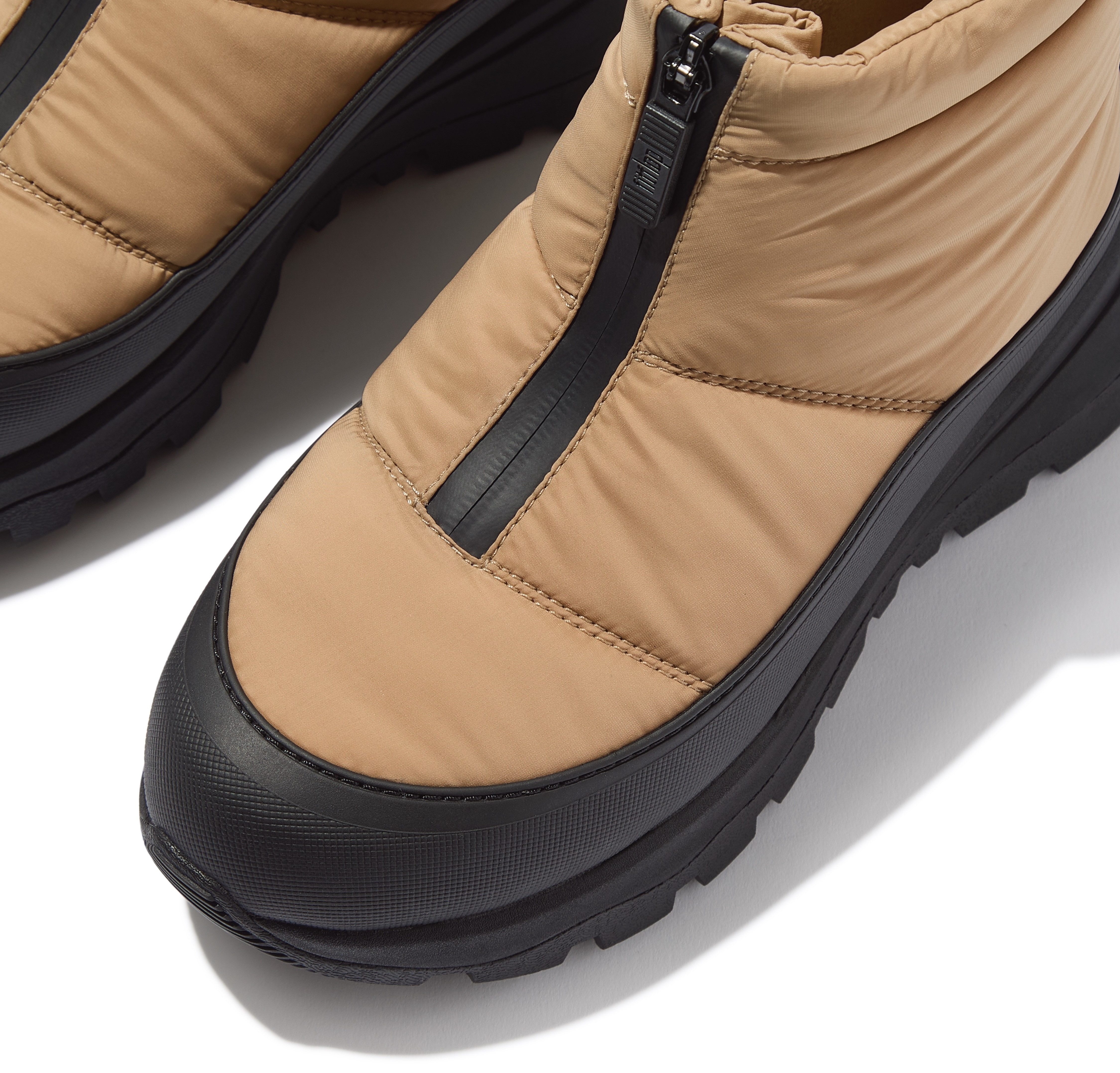 Fitflop NEO-D-HYKER Winterboots Snowboots, Schlupfboots mit Fleeece-Futter