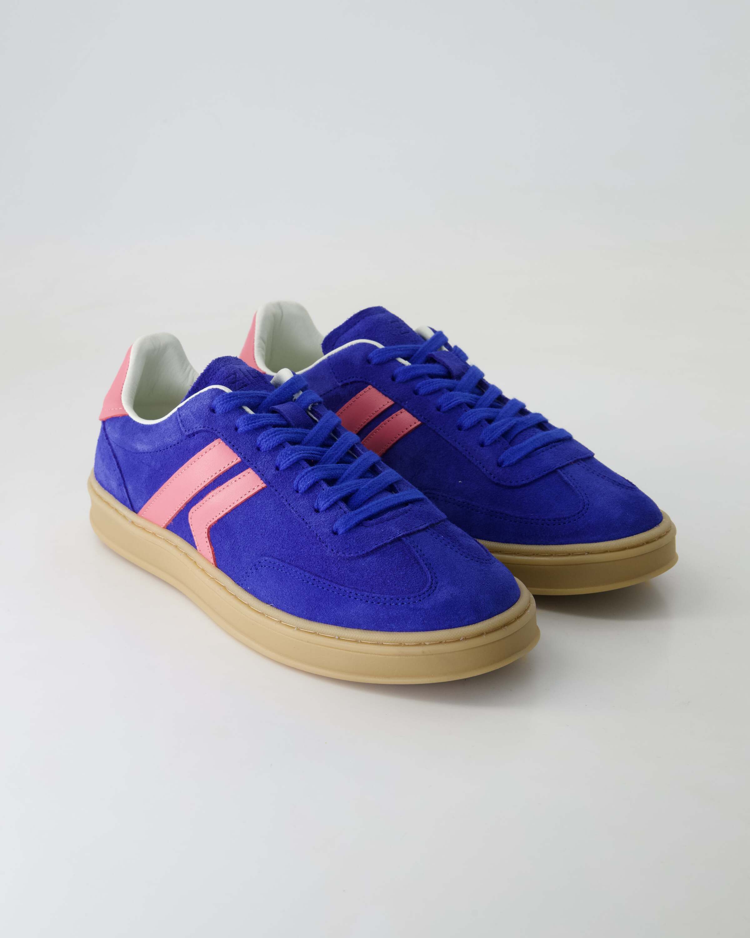 8878-09 Sneaker