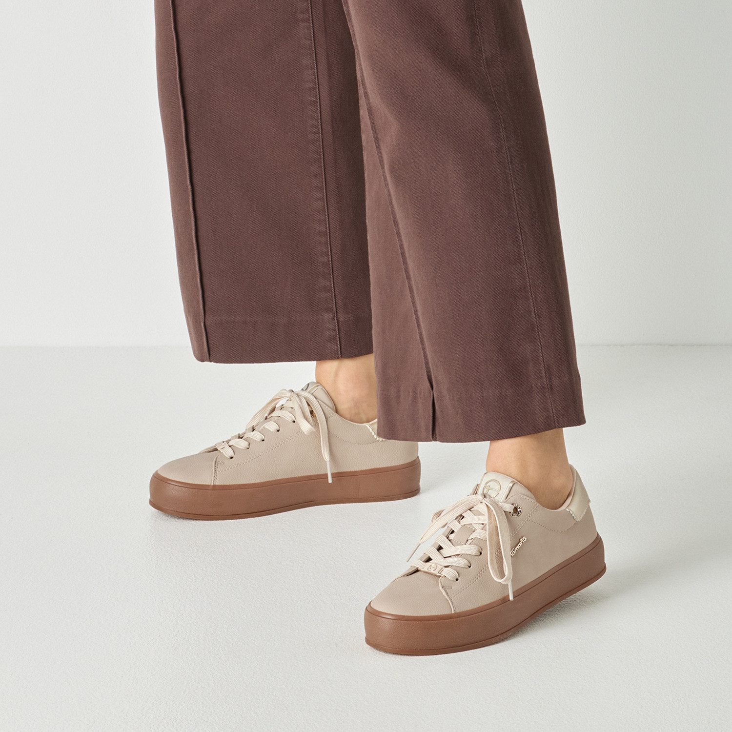 Tamaris Plateausneaker Freizeitschuh, Halbschuh, Schnürer mit Kontrastbesatz