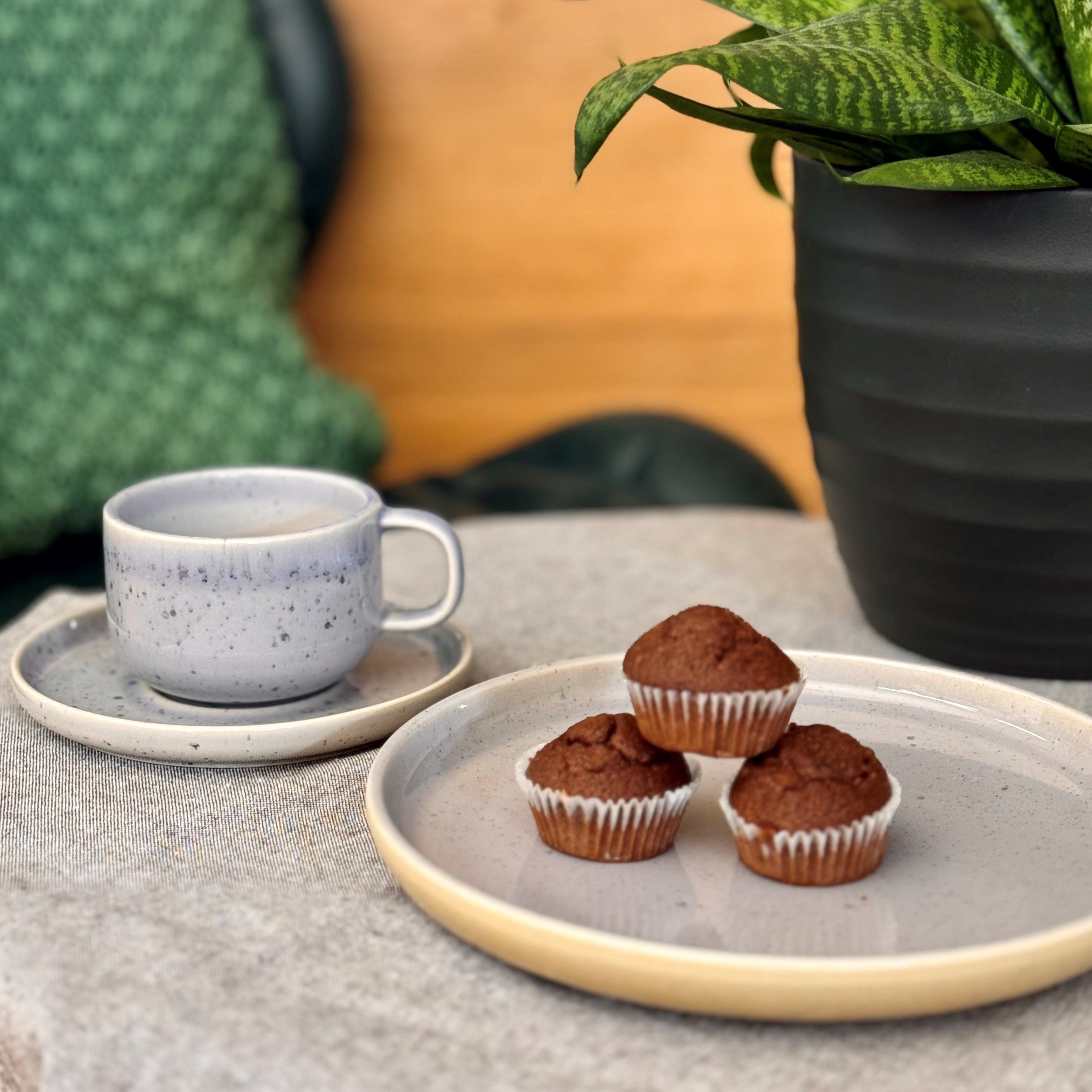 MÄSER Frühstücks-Geschirrset CANDY, aus Steinzeug (12-tlg), 4 Personen, Steinzeug, Geschirr-Set, Service
