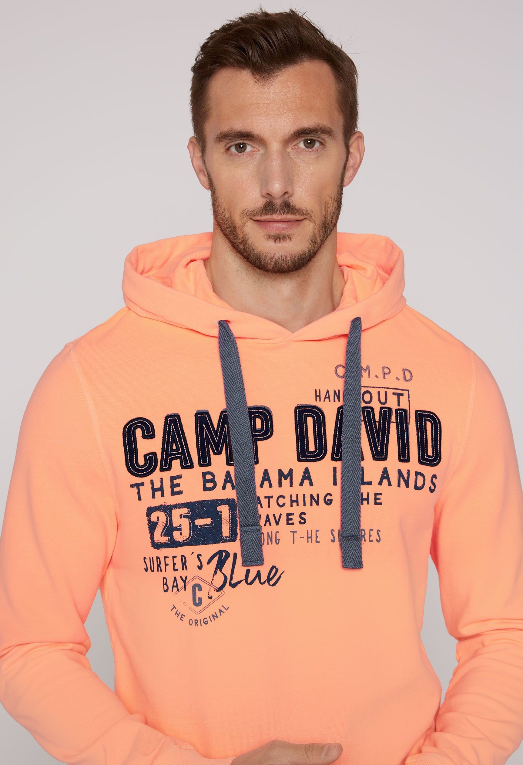 Schriftzügen mit Kapuzensweatshirt CAMP sunset neon DAVID