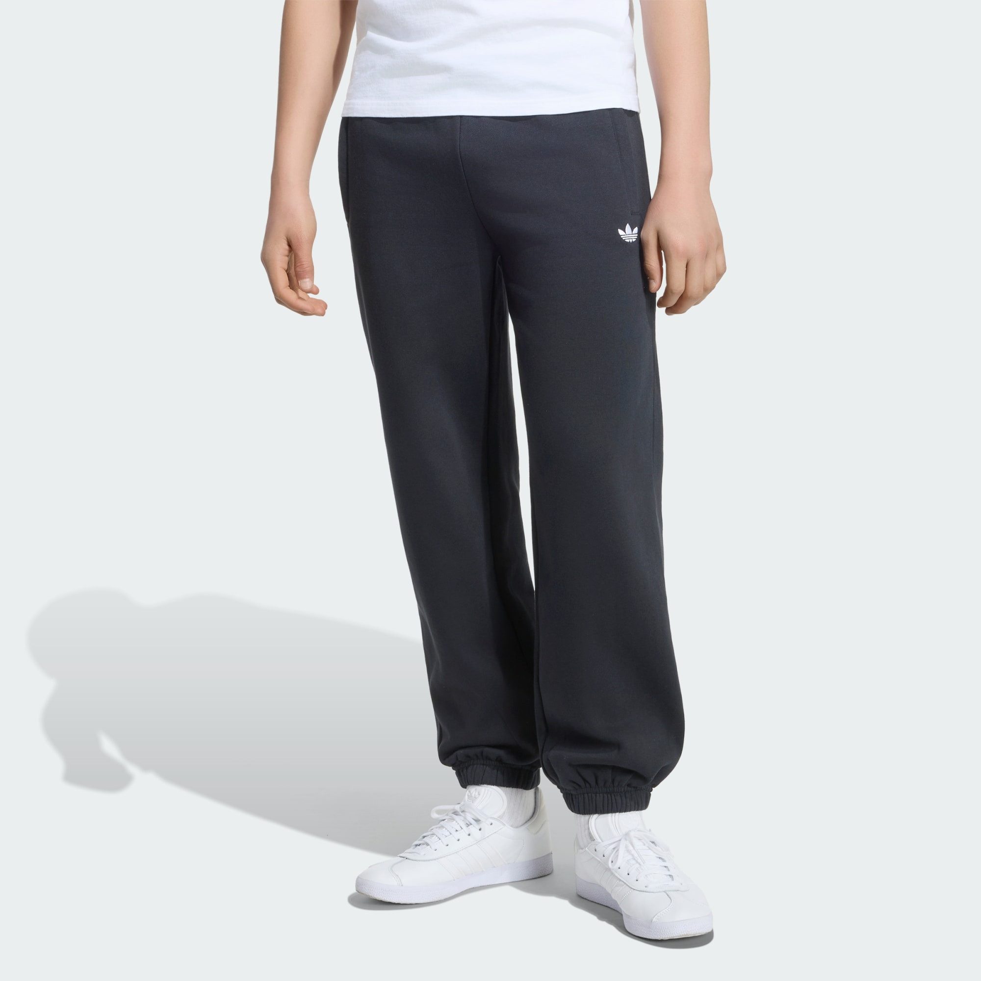 adidas Originals Trainingshose OVERSIZE-JOGGINGHOSE, FLEECE (1-tlg)