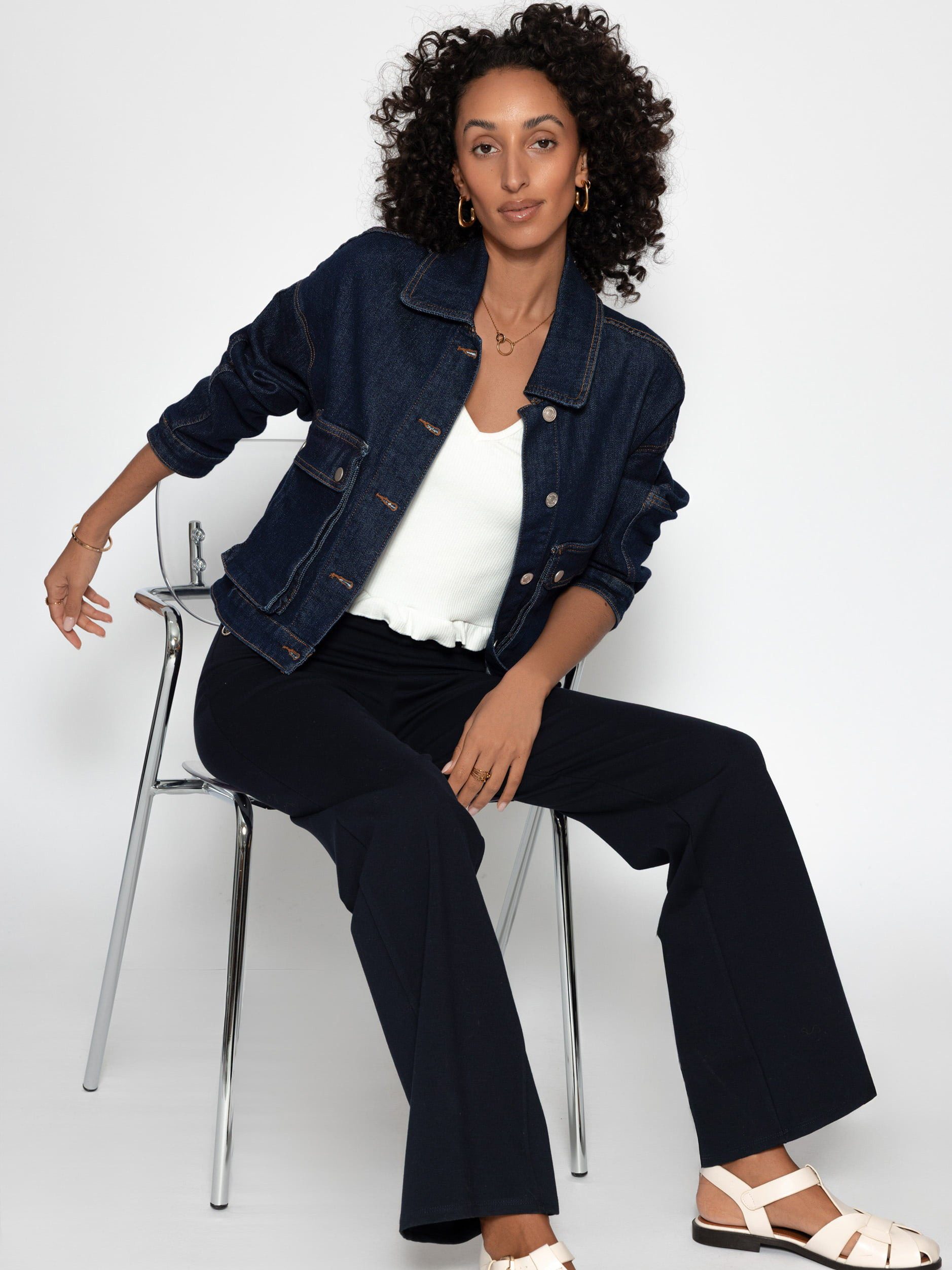SASSYCLASSY Jeansjacke Oversize Jeans Jacke mit Taschen für Damen Jeans Jacke mit großen Seitentaschen lässiger Schnitt dunkelblau – Bild 5 von 5