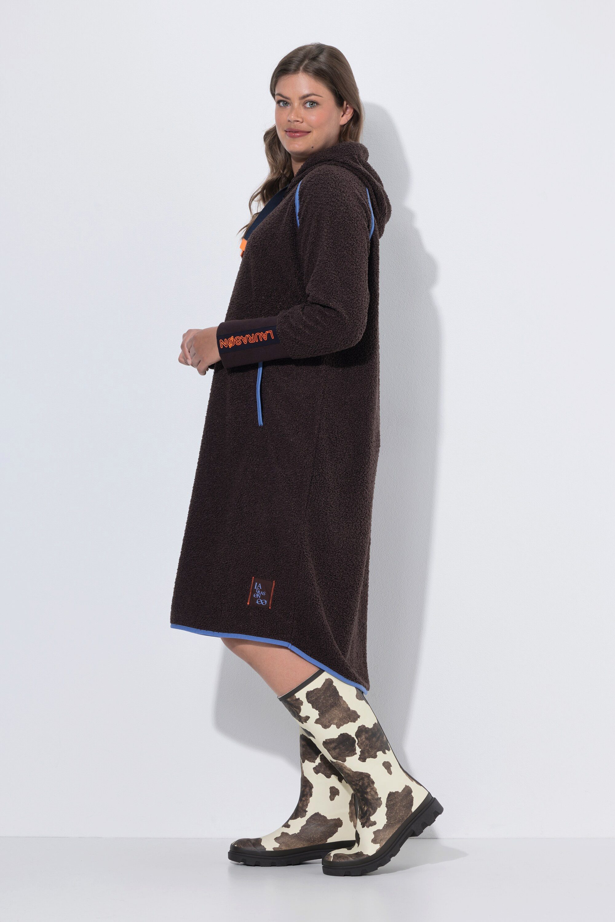 Laurasøn Trachtenkleid Teddy-Kleid Langarm Kapuze – Bild 4 von 4