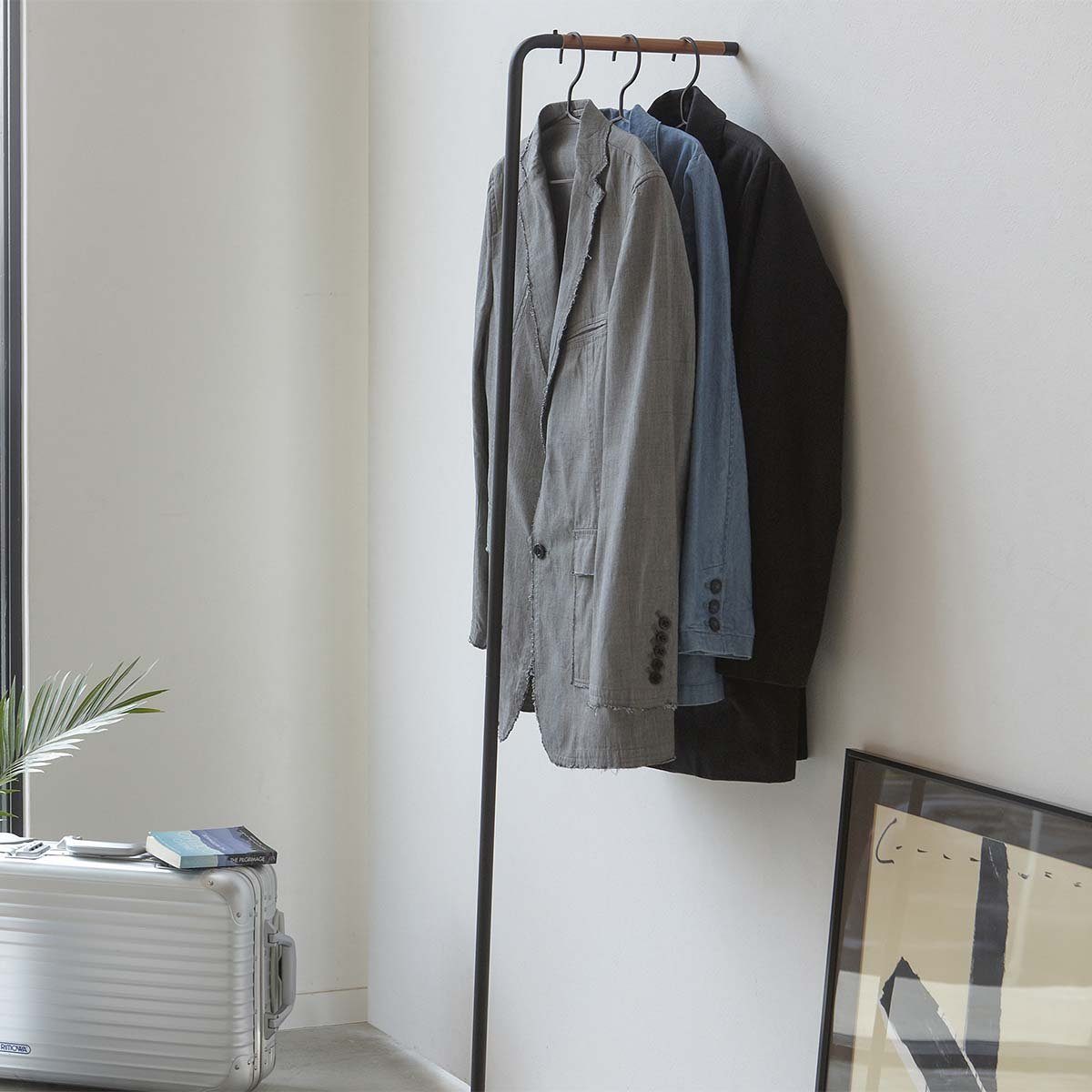 Yamazaki Garderobenständer "Tower" zum Anlehnen an die Wand 160cm, Kleiders günstig online kaufen