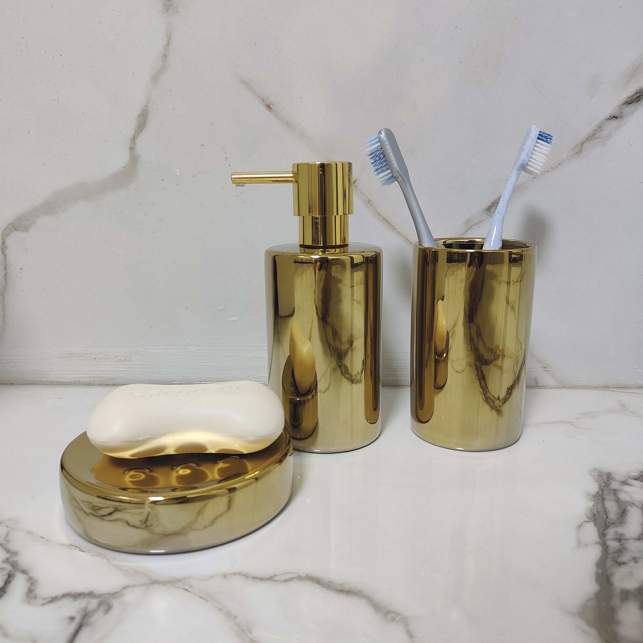 spirella Seifenspender Spirella Seifenspender "Tube", mit Pumpe, Porzellan, 300ml, Gold, Keramik, elegant-festliches Finish, 300 ml, Gold glänzend