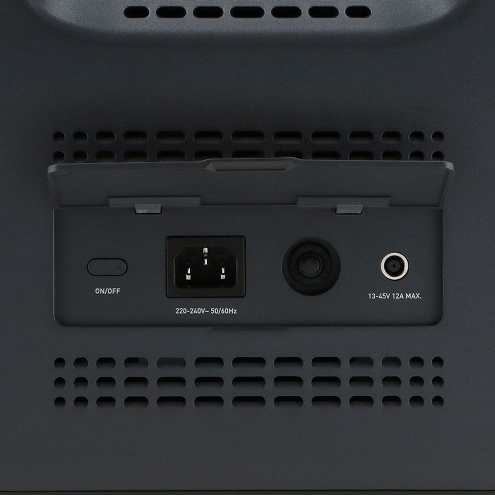 Mestic Stromerzeuger Tragbare Powerstation MPS-1800 Camping, Solar Generator PO4 1800W 1226Wh