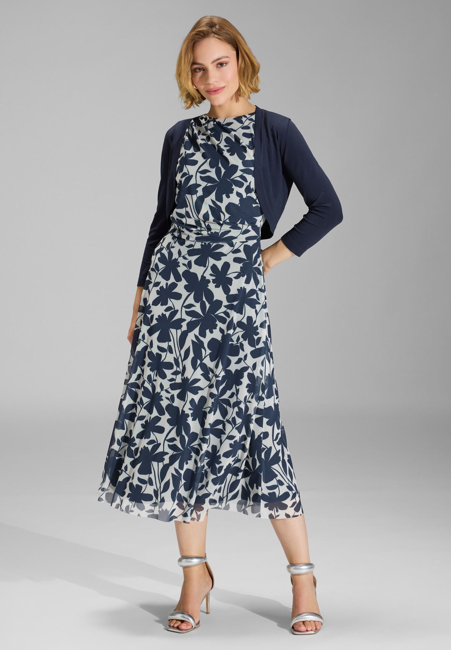 SWING Boleroblazer Cropped Bolero mit 3/4 Arm Figurbetonter Schnitt