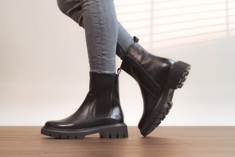 Remonte Chelseaboots Klassik-Stiefelette, Boots, Profilsohle, mit Anziehlas günstig online kaufen