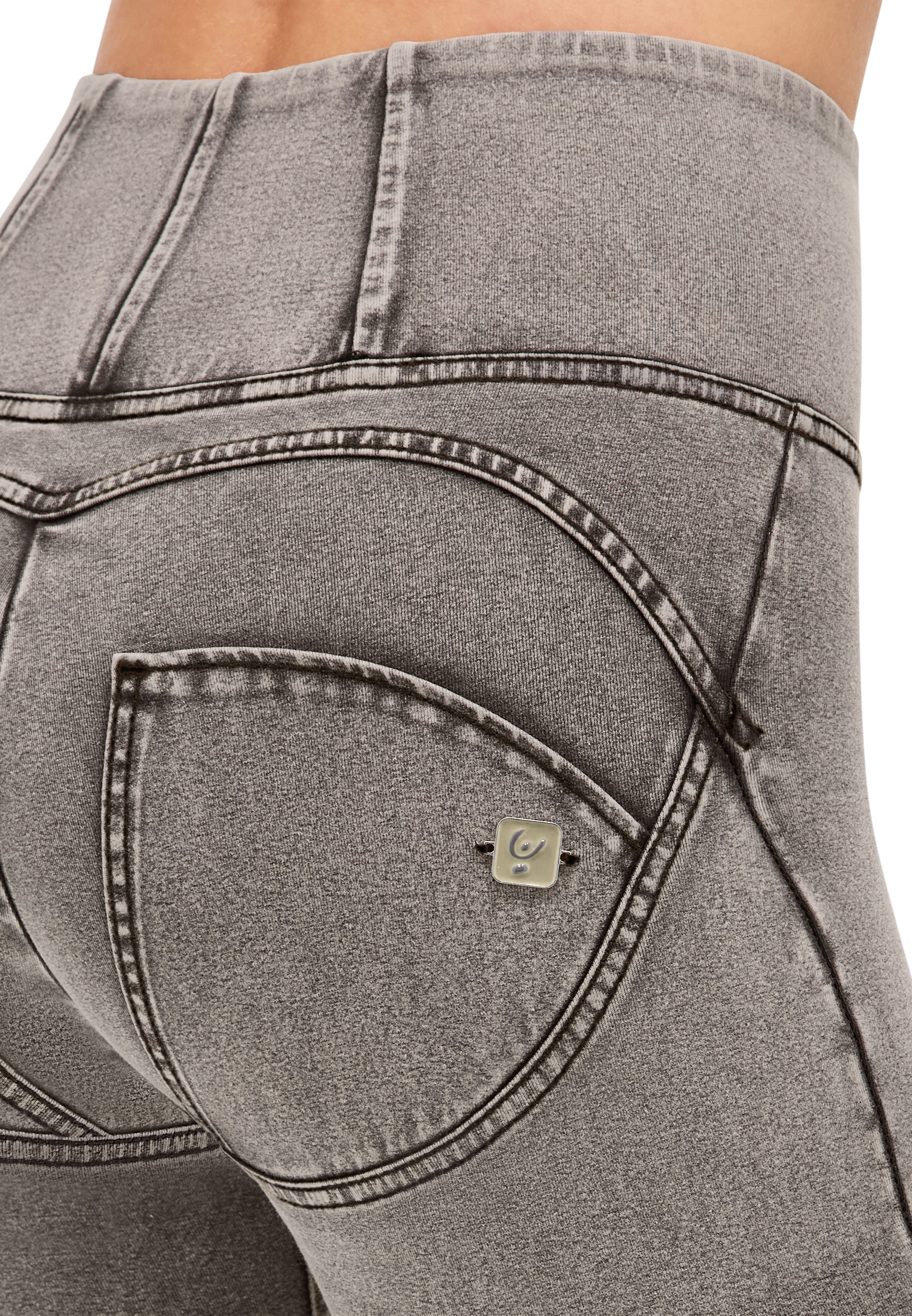Freddy Jeggings WRUP mit hohem Bund und Push-Up Effekt