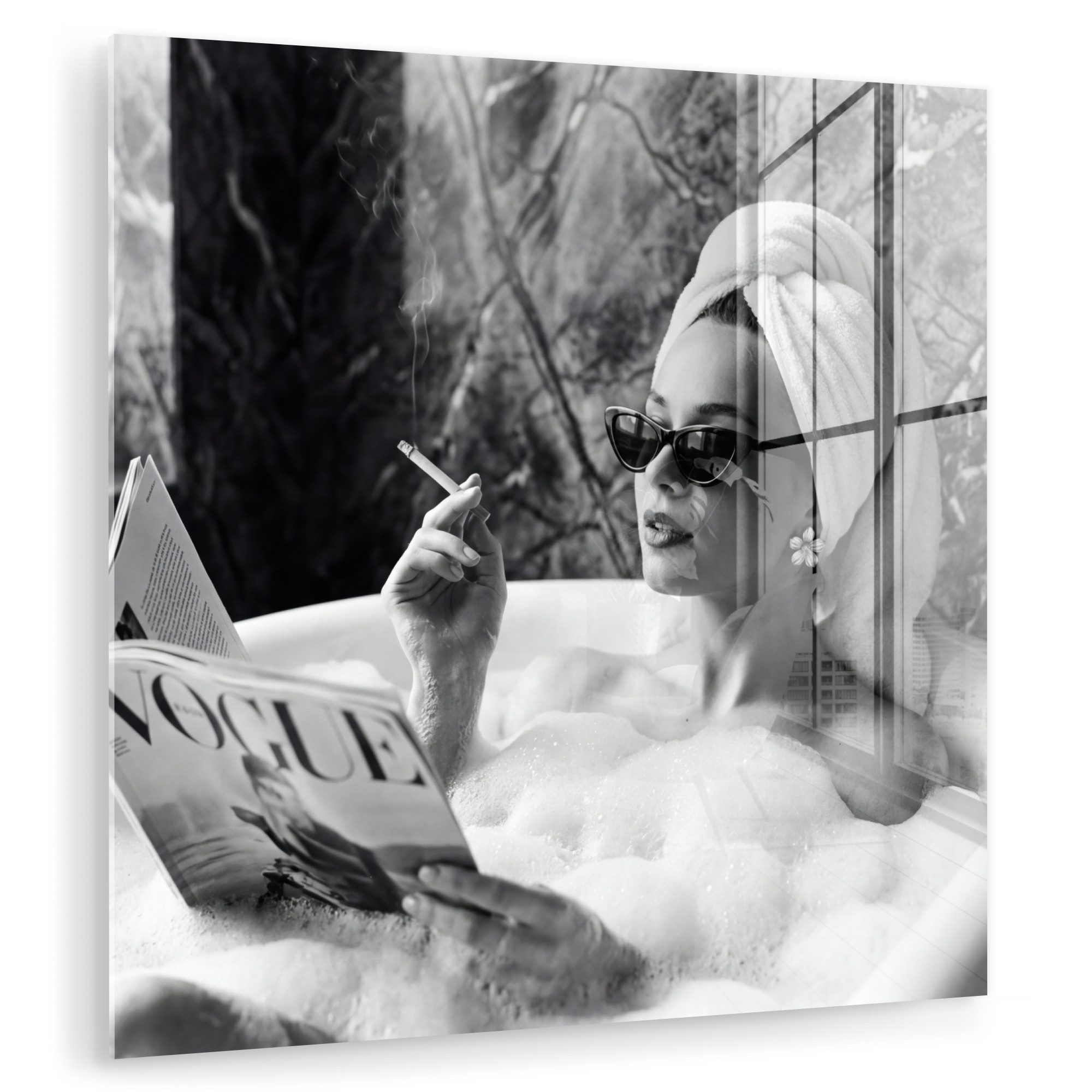 MuchoWow Acrylglasbild Relaxt - Bad - Schwarz - Weiß, Inkl. Aufhängung, Bilder auf Glas Wandbild, Wanddeko Wohnzimmer Badezimmer, 20x20 cm