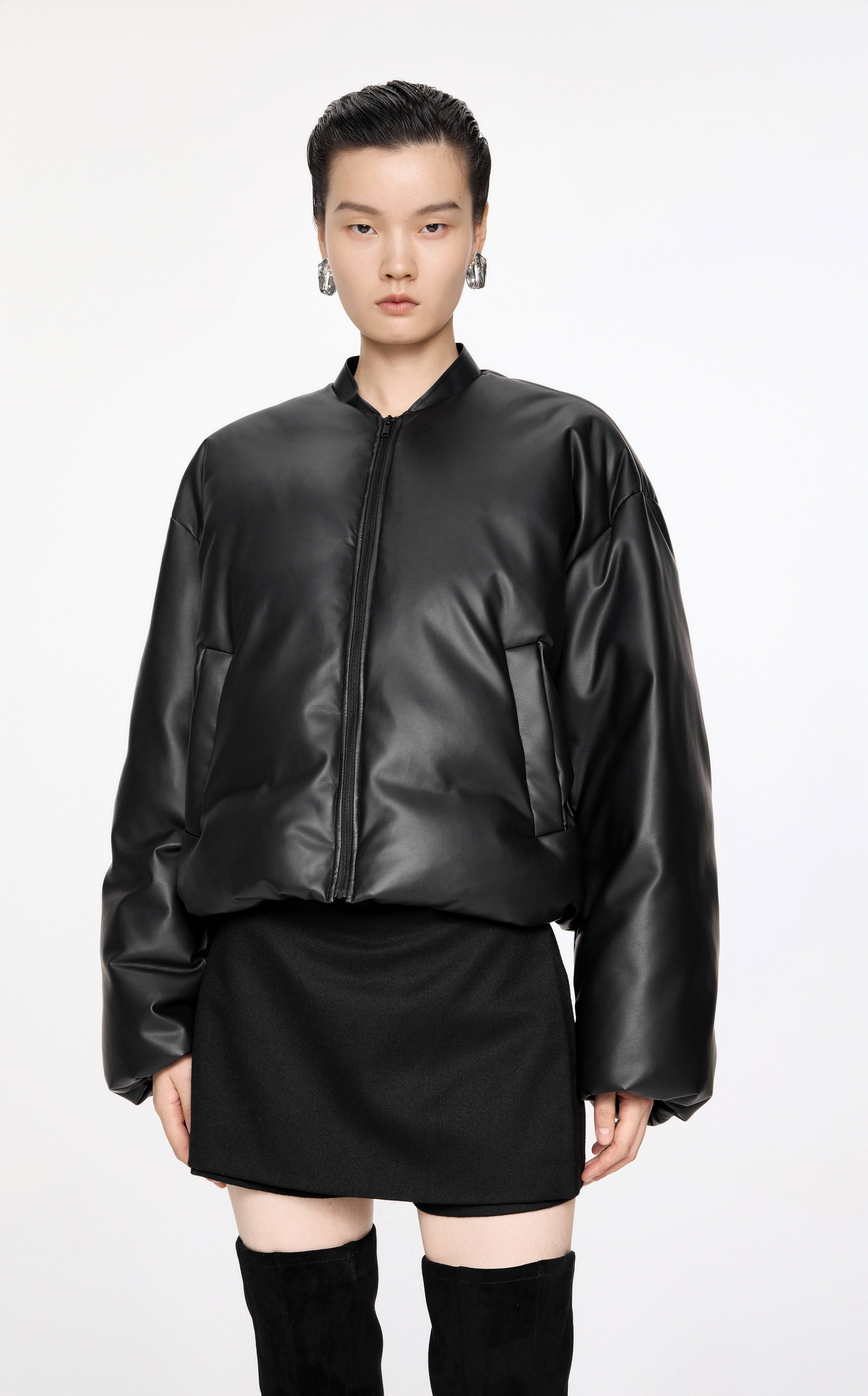 JNBY Daunenjacke Damen Boxy Daunenjacke mit Leder Optik Oberstoff