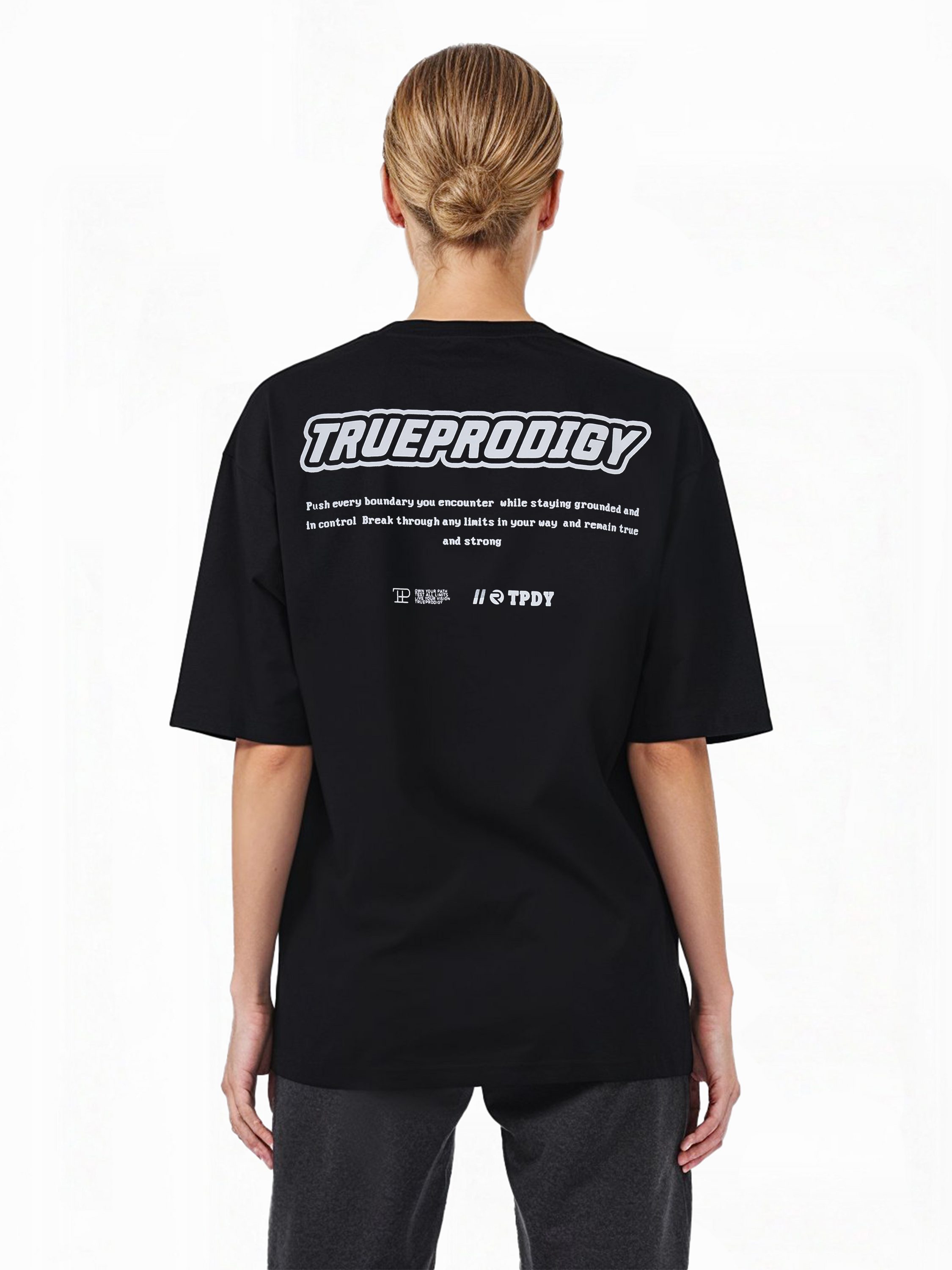 trueprodigy Oversize-Shirt Eden F Logoprint Rundhals dicker Stoff