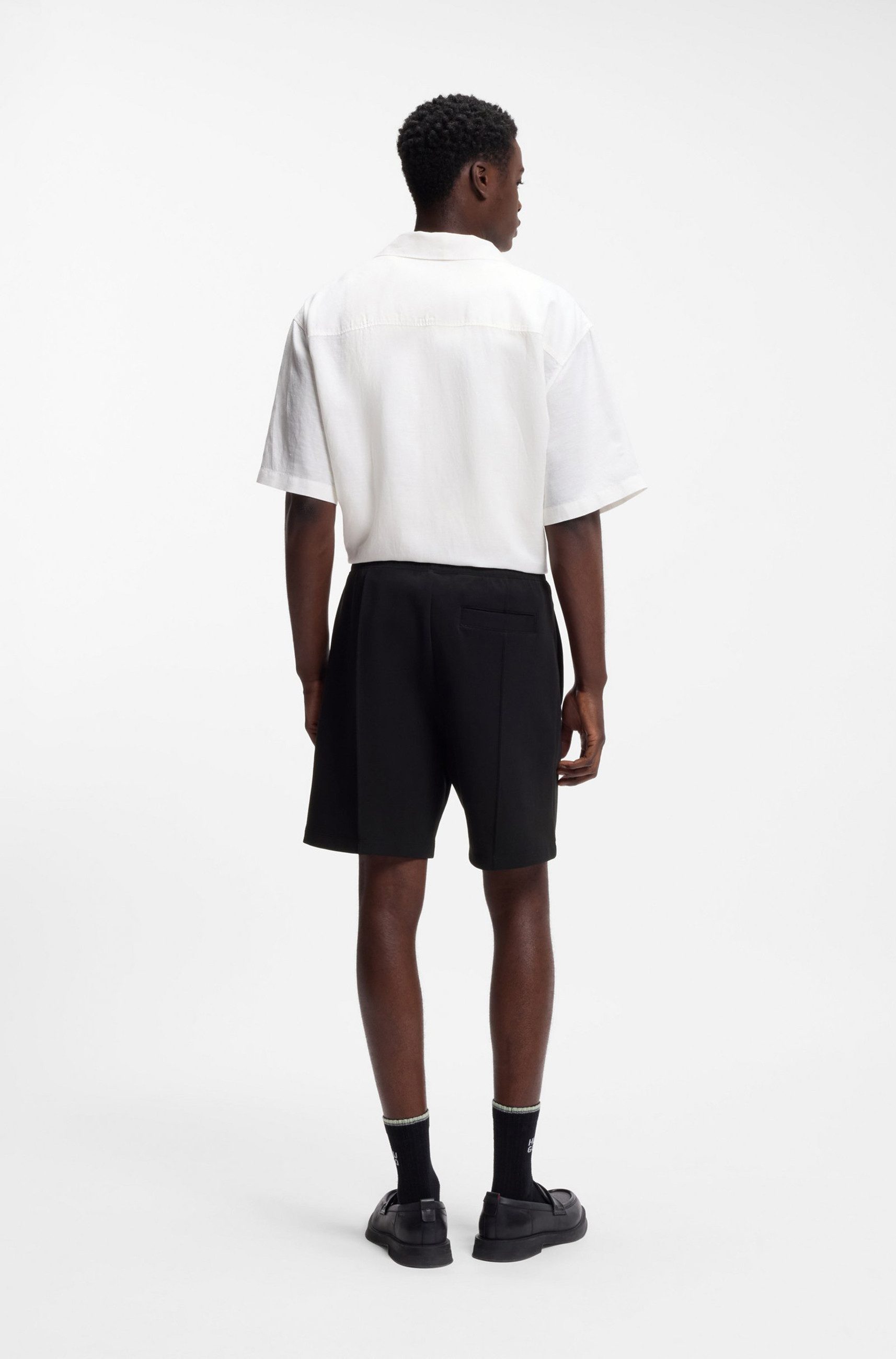 HUGO Shorts Dimacshort mit Stack-Logo-Besatz (1-tlg)