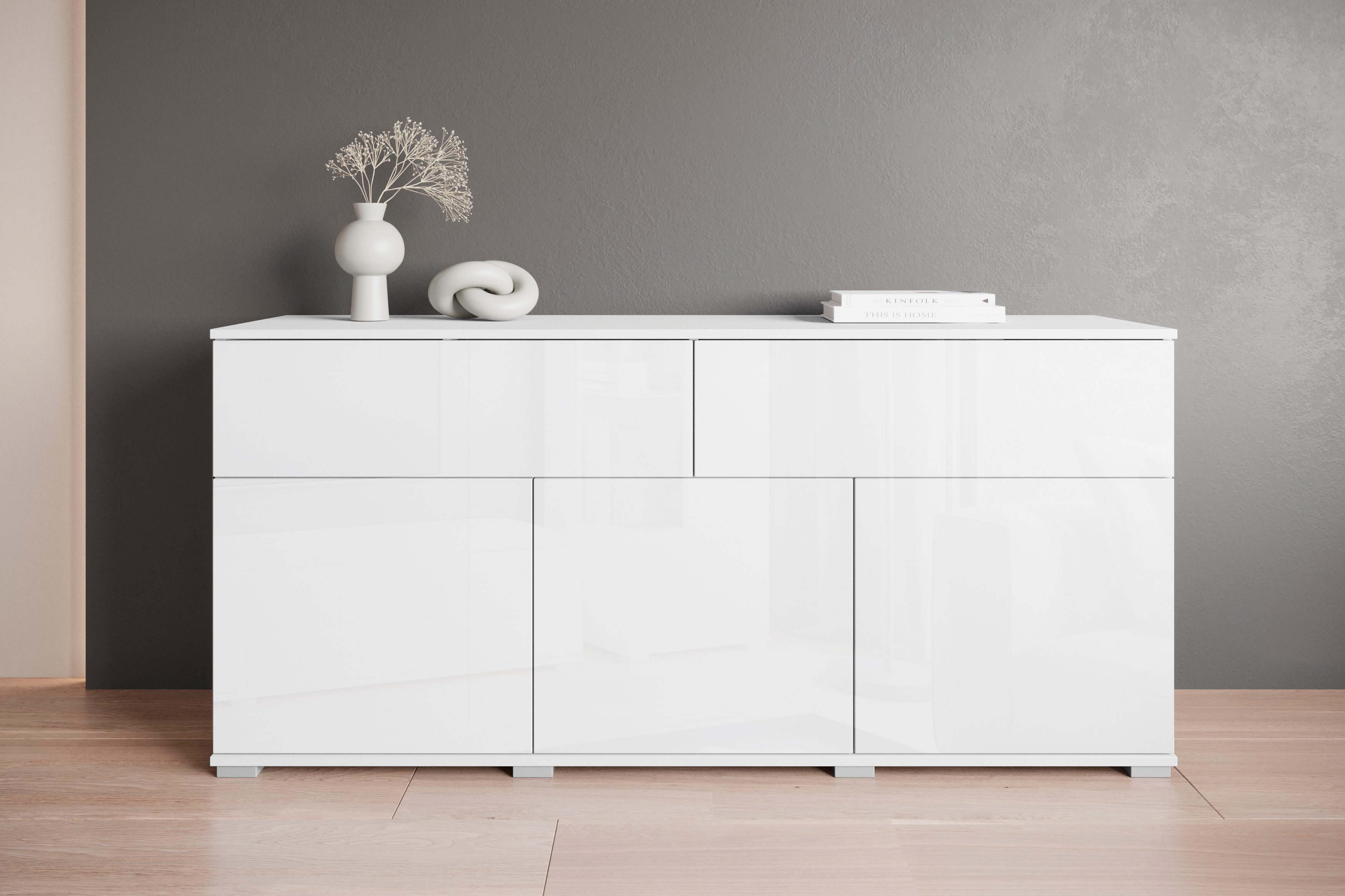 OTTO home Sideboard Kenia, Kommode mit 3 Türen und 2 Schubladen, 150 cm breit (1 St), Griffloses Design mit Push-to-Open und verstellbaren Einlegeböden