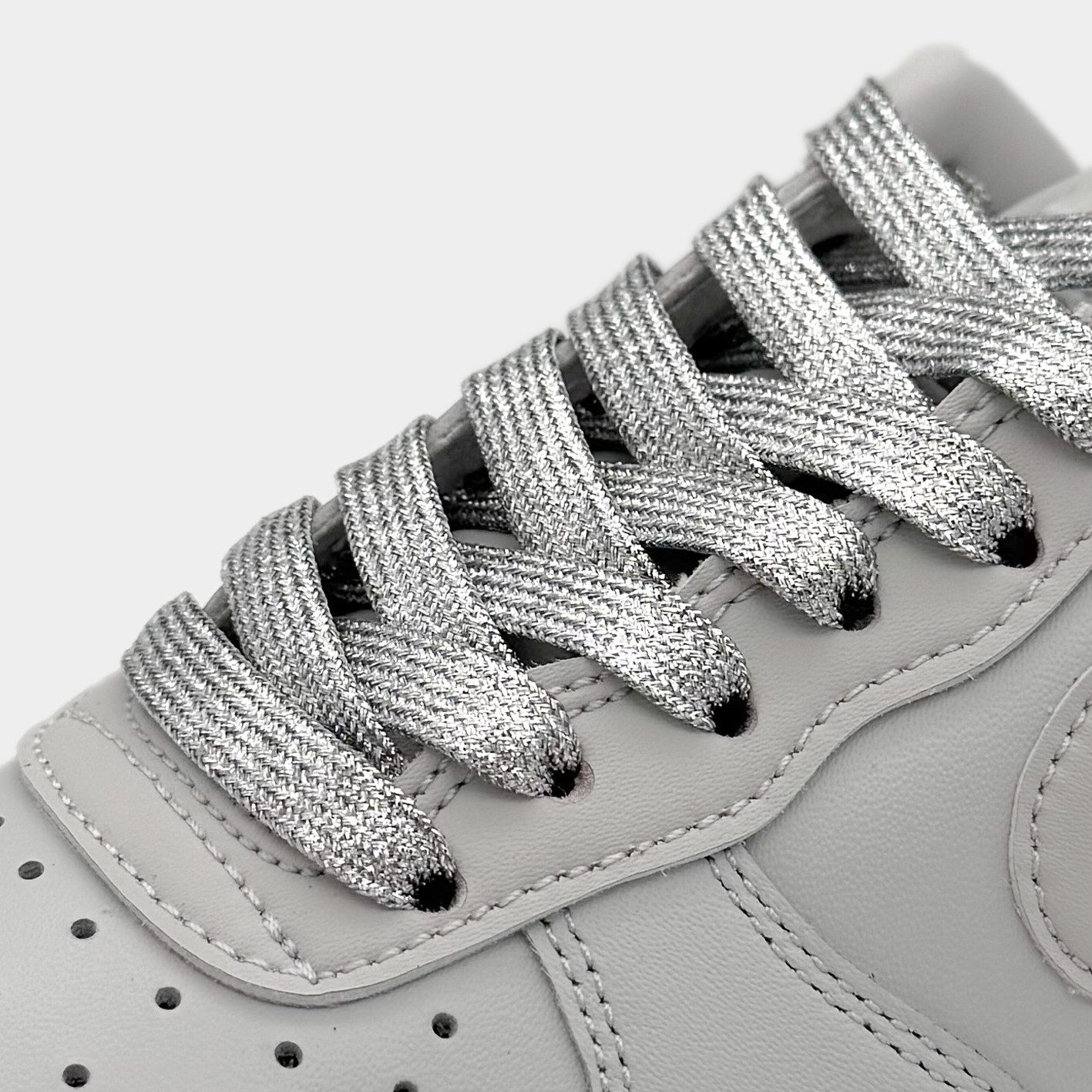Kicksarchive Шнурки Flache Glitzer Шнурки Glitter Laces Kostüm Silber Bunt Weiß 8mm