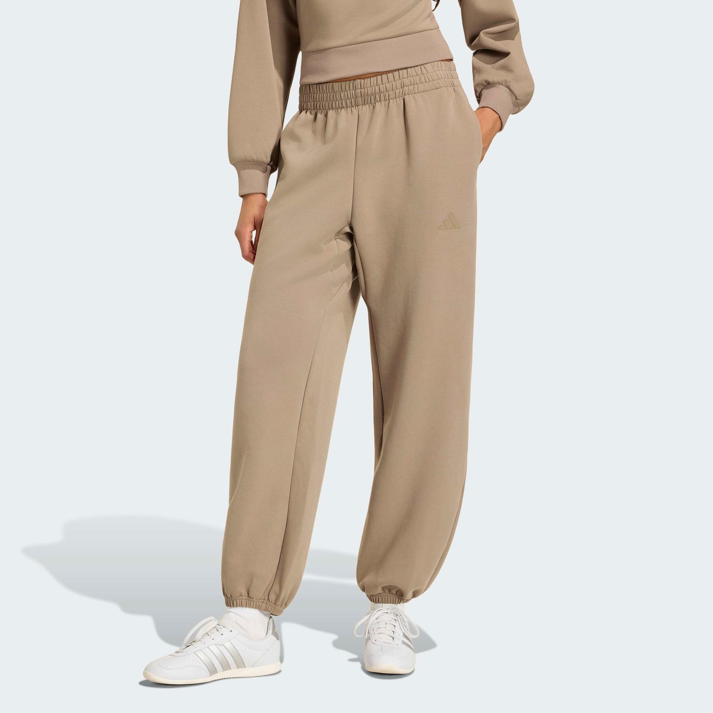 adidas Sportswear Sporthose SOFT LUX, LOCKER GESCHNITTEN lockerer Schnitt, für Laufen und sportliche Aktivitäten