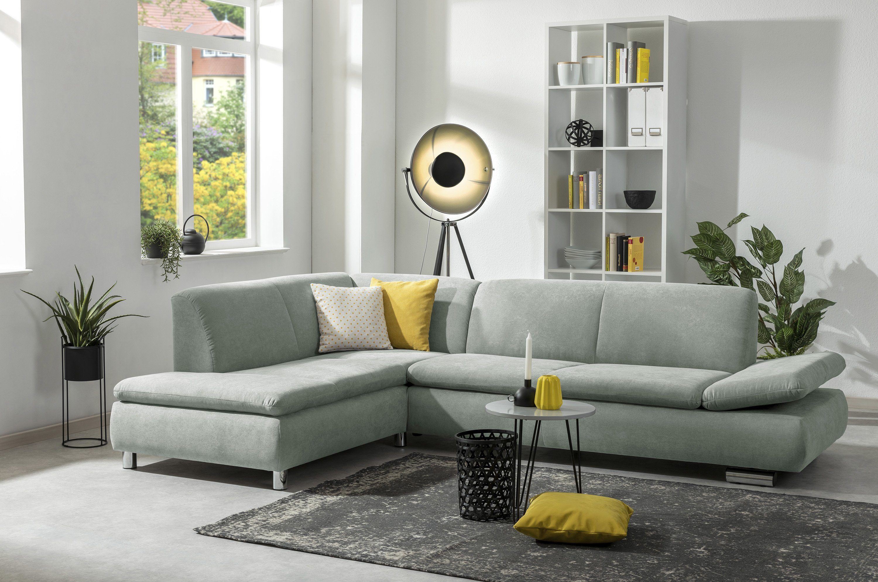 Max Winzer® Ecksofa Terrence Ecksofa links mit Sofa 2,5-Sitzer rechts  Flachgewebe hellgrün, 1 Stück, Made in Germany