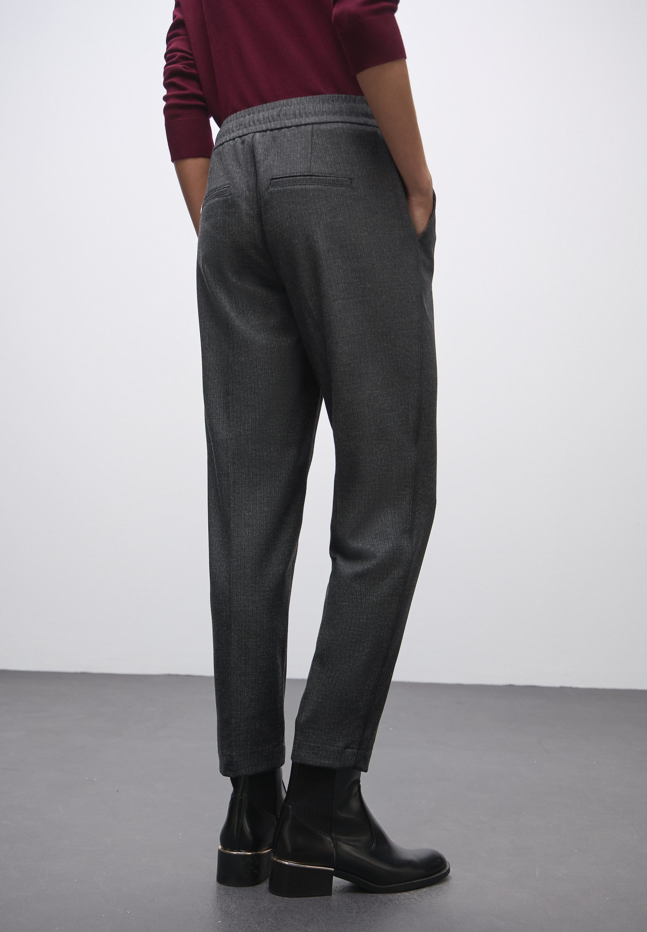 STREET ONE Schlupfhose Style Bonny mit Tape im Leder-Look