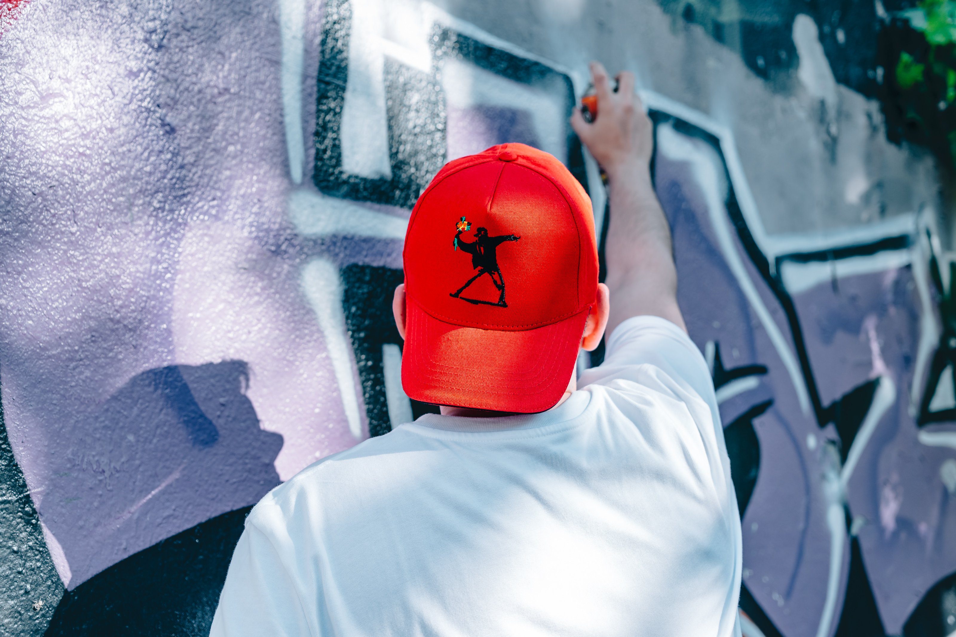 Caps Kunstdruck, Cap Rot Trucker Mädchen Banksy Herz, Baseball AvantgART mit