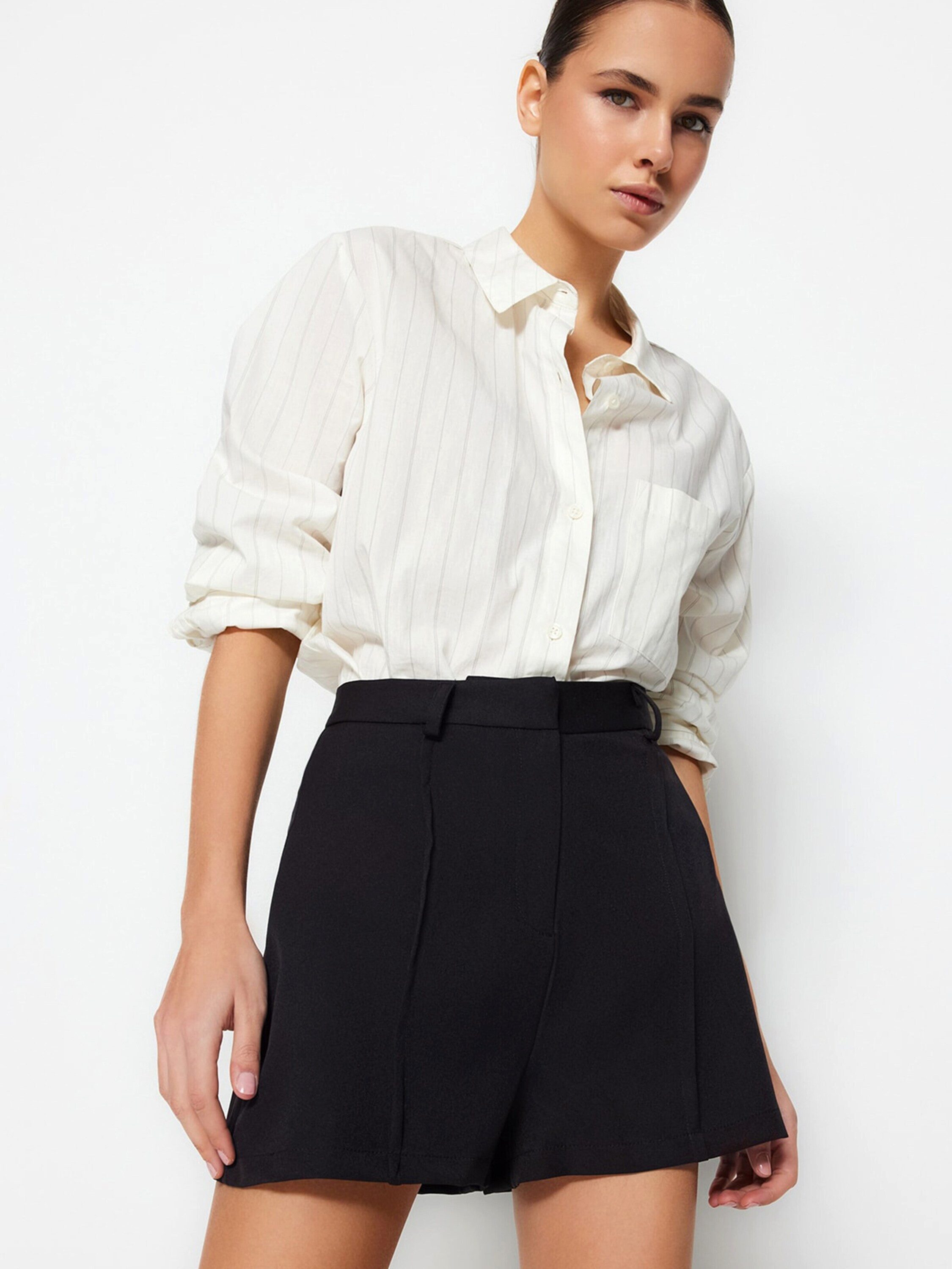 Trendyol Shorts (1-tlg) Falten