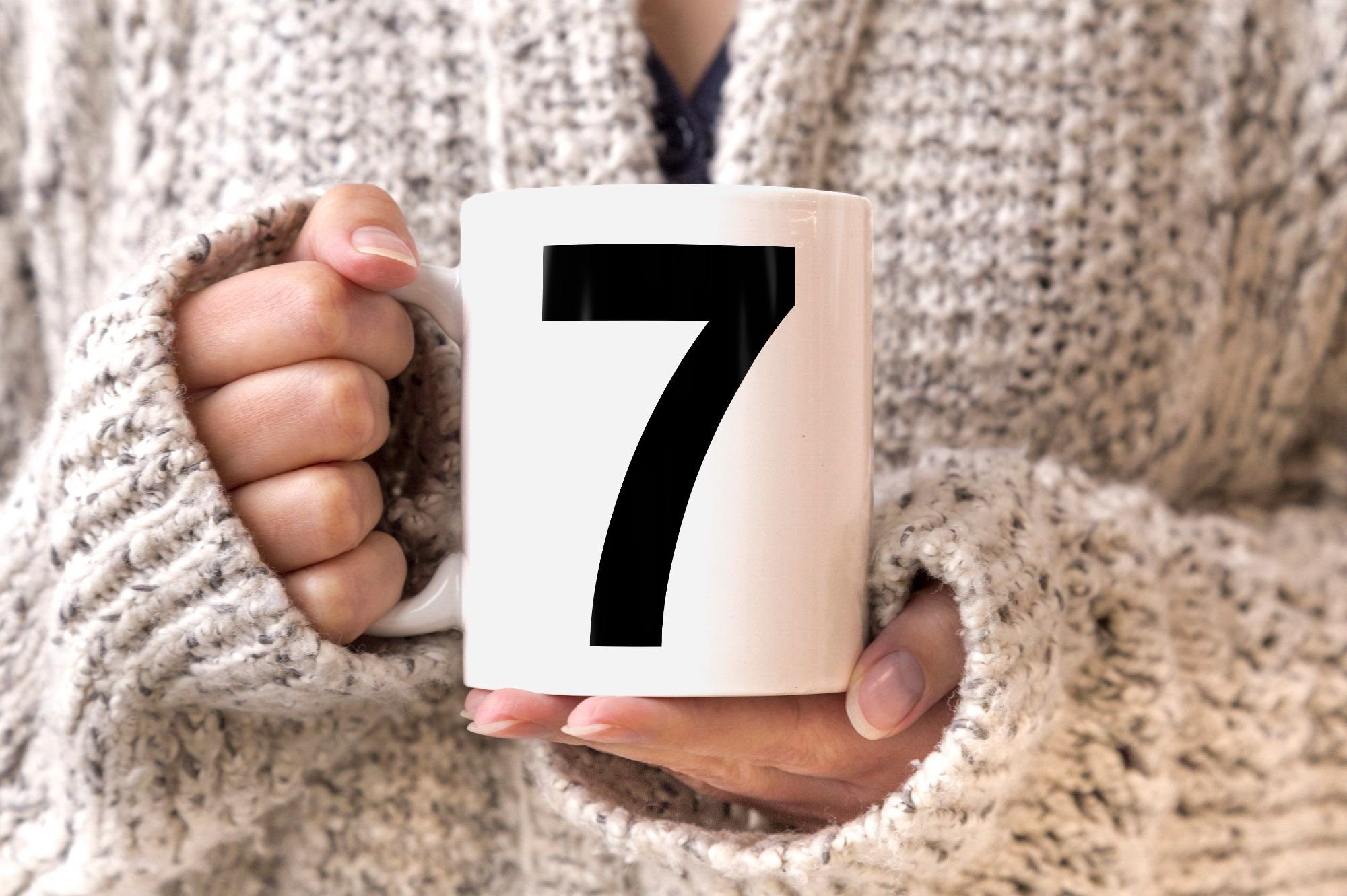 MoonWorks Tasse Kaffee-Tasse Buchstaben Buchstabe Arial Bold glänzend Kaffeetasse Teetasse Keramiktasse MoonWorks®, Keramik
