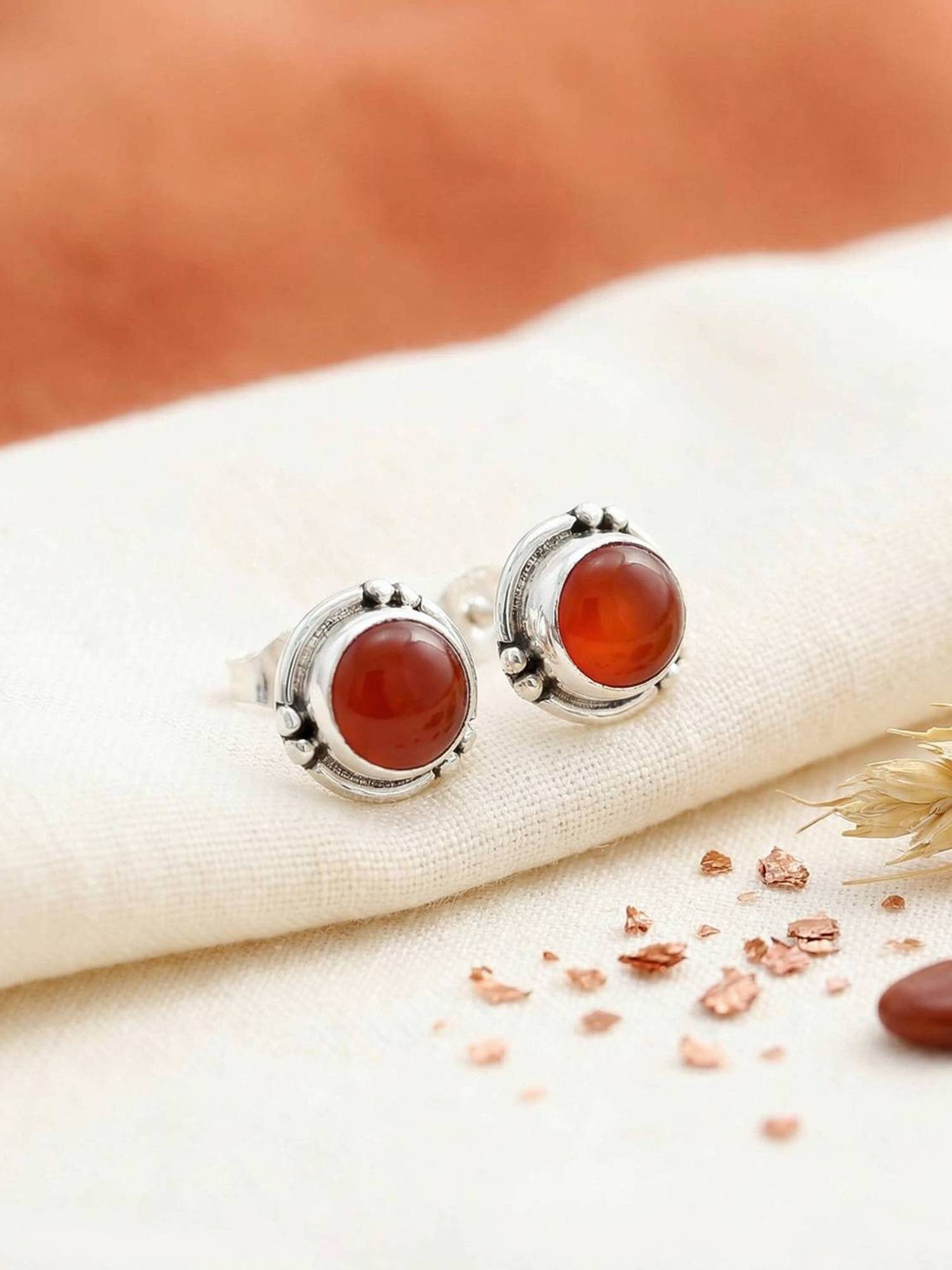 mantraroma Paar Ohrstecker LITANG aus 925 Silber mit Karneol (Paar, Paar Ohrringe mit Schmuckbeutel), 925 Sterling Silber Ohrringe für Damen