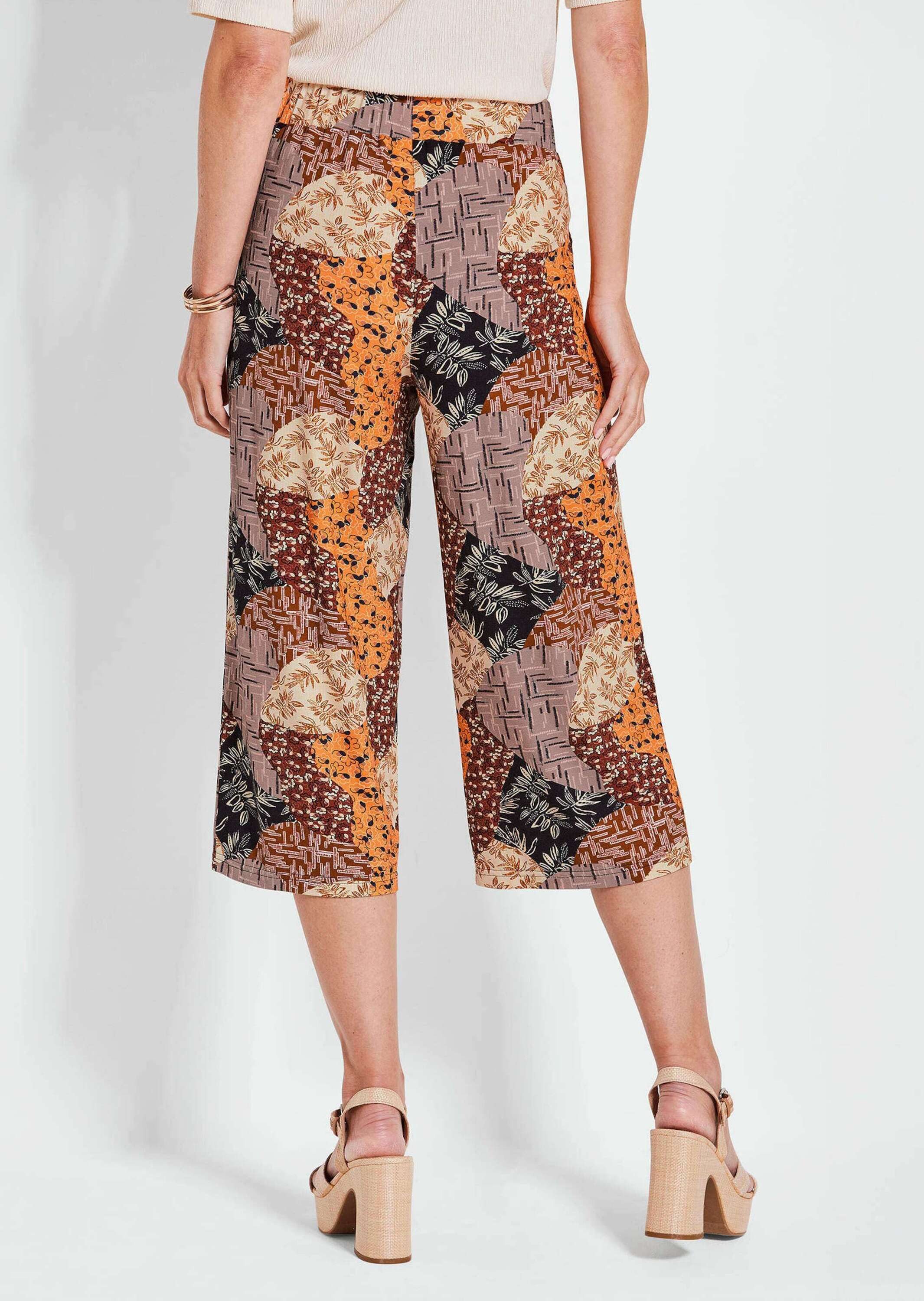GOLDNER Schlupfhose Kurzgröße: Sommerhose VERA mit Mustermix Print Weite Schlupfhose mit Seitentaschen für Damen