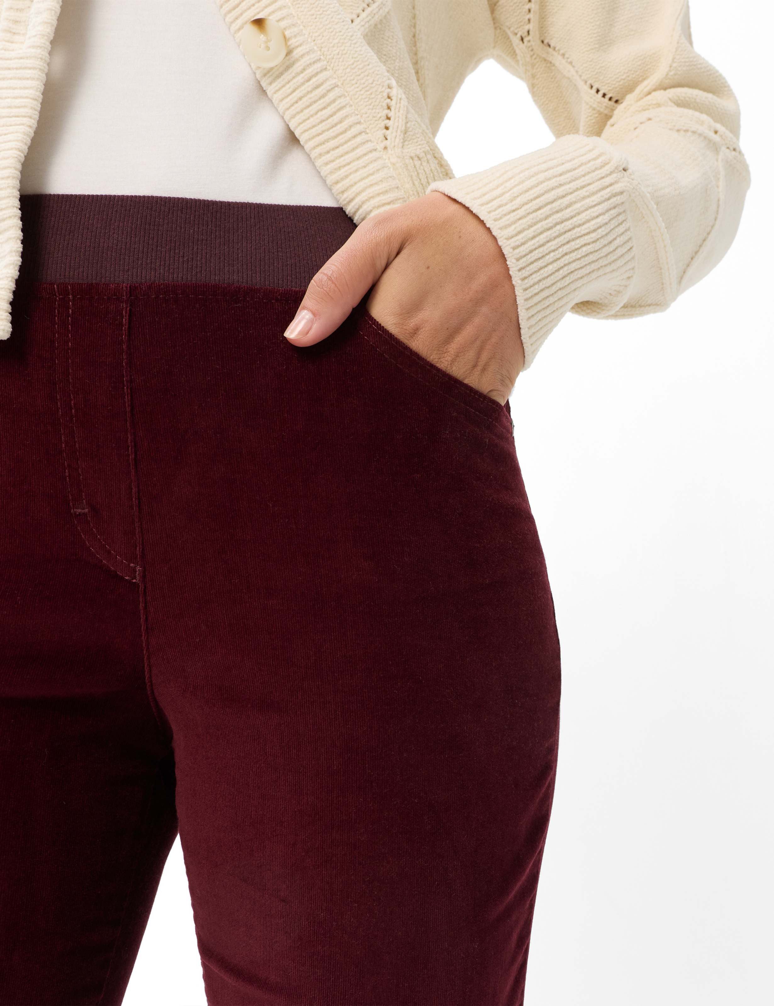 RAPHAELA by BRAX 5-Pocket-Hose Style PAMINA Cord: Schlupfhose im Slim Fit – Bild 4 von 5