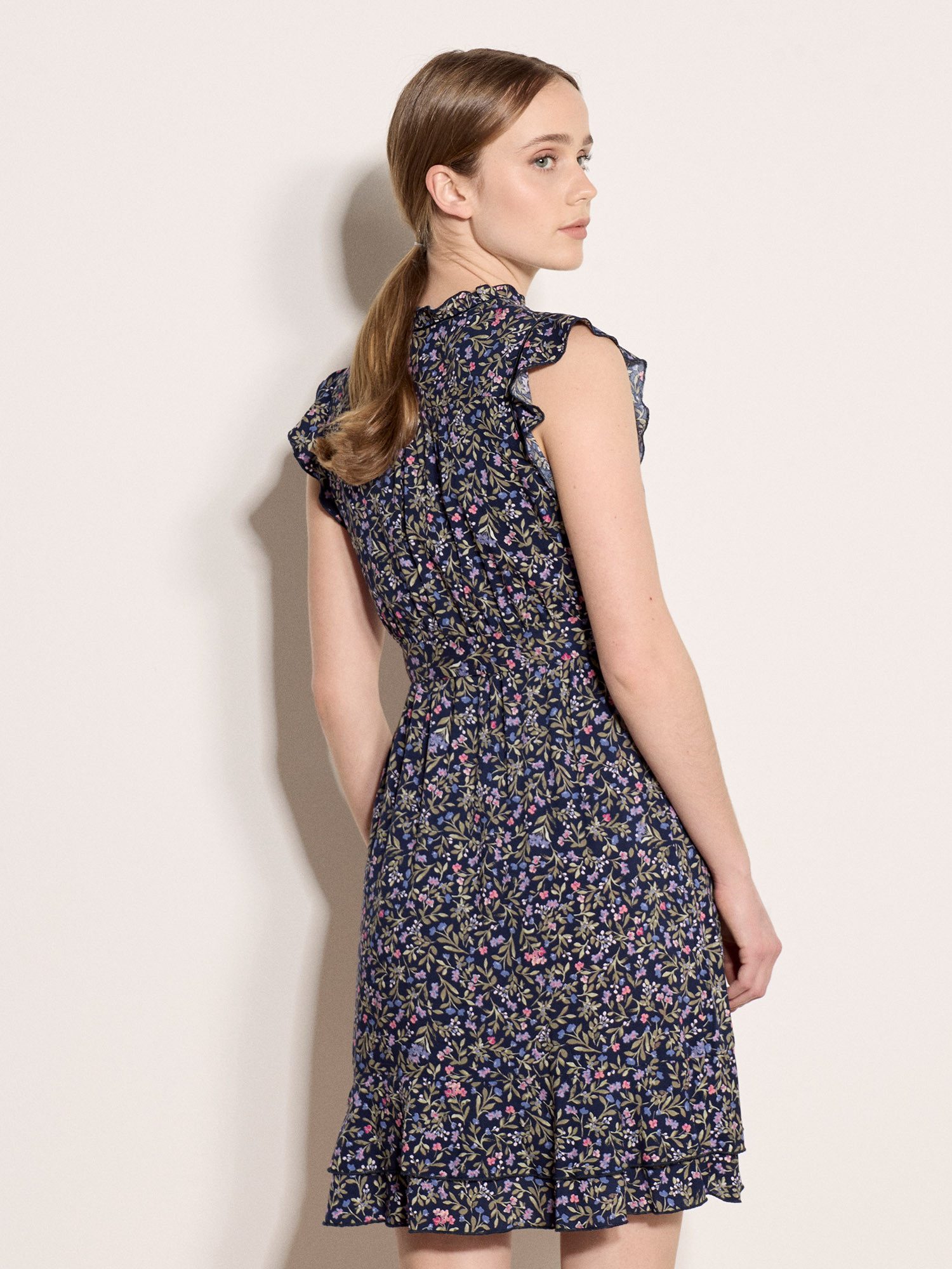 Apricot Druckkleid Blumenwald-Rüschen-Ditsy-Kleid Gemustert mit Rüschen