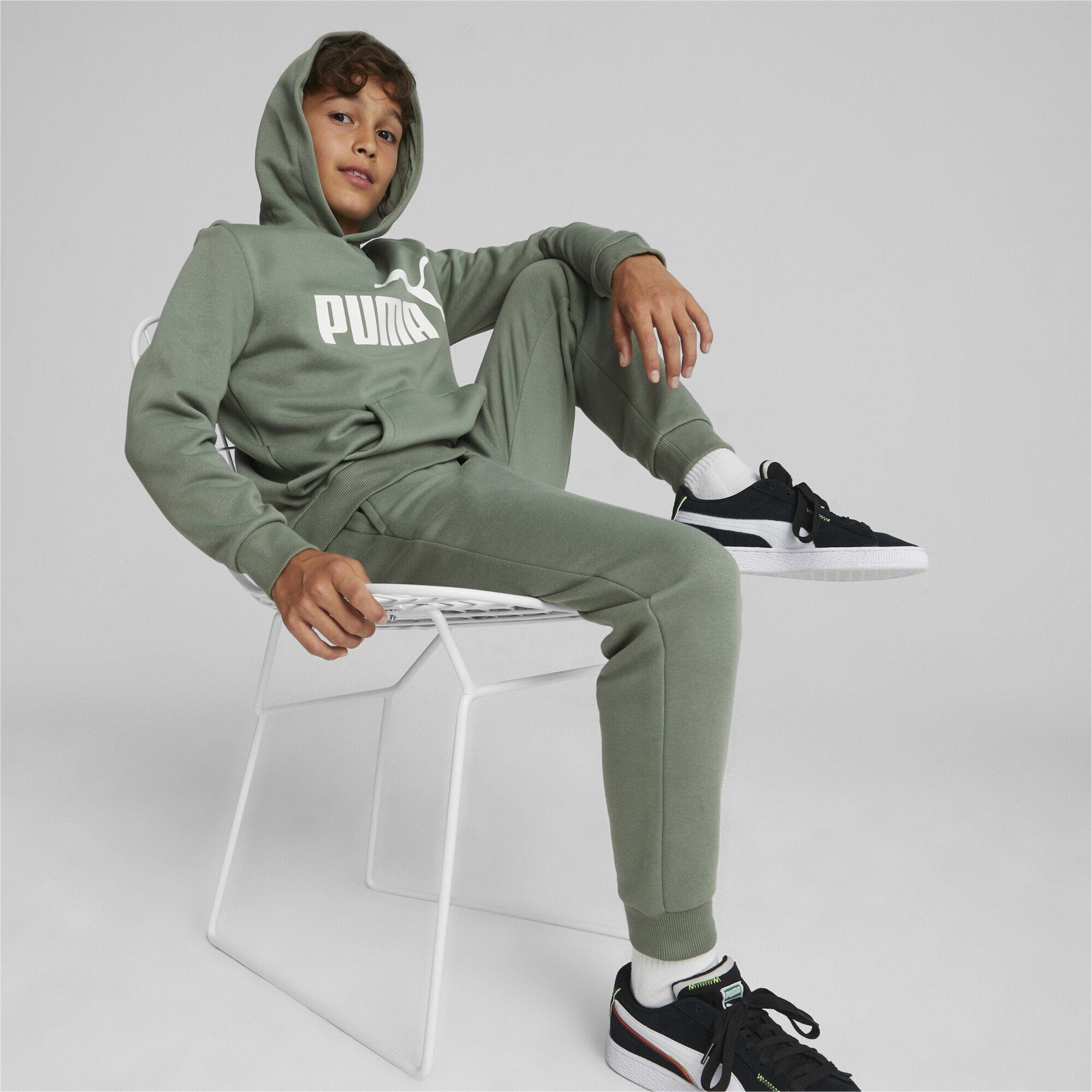 PUMA Sweatshirt Essentials Hoodie Green großem Jungen mit Eucalyptus Logo