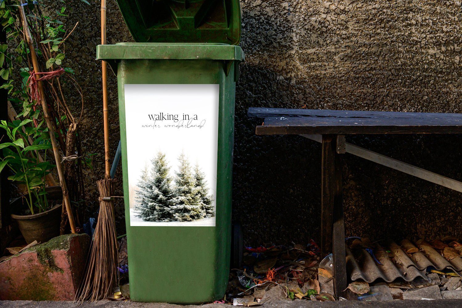 MuchoWow Wandsticker Weihnachtsbaum - Schnee Mülltonne, St), - Mülleimer-aufkleber, Sticker, Container, (1 Winter Abfalbehälter