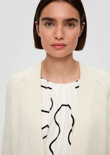 BLACK LABEL s.Oliver Cardigan Flachstrickbündchen Ausschnitt white vorne am mit