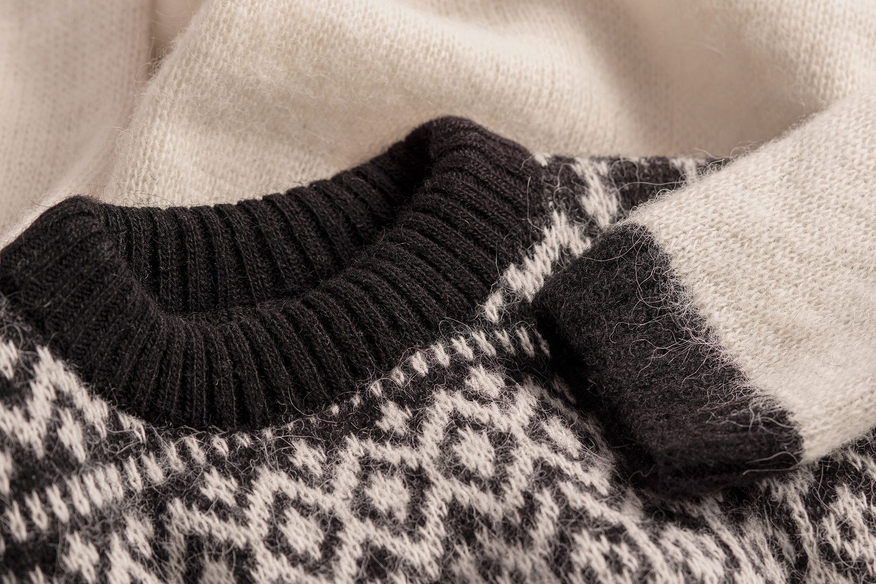 KIDKA Wollpullover Isländischer Pullover - Norwegerpullover für Damen / Herren - weiß - aus rauer isländischer Wolle