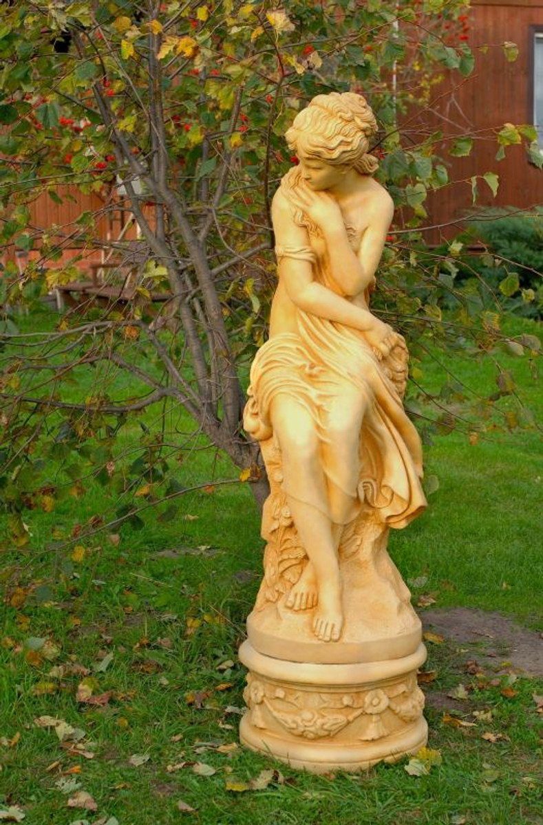 Casa Padrino Skulptur Jugendstil Gartendeko Skulptur / Statue Mächen Antik Stil Creme - Steinfigur Barock Gartenskulptur - sehr schwer - 195 kg ohne Sockel