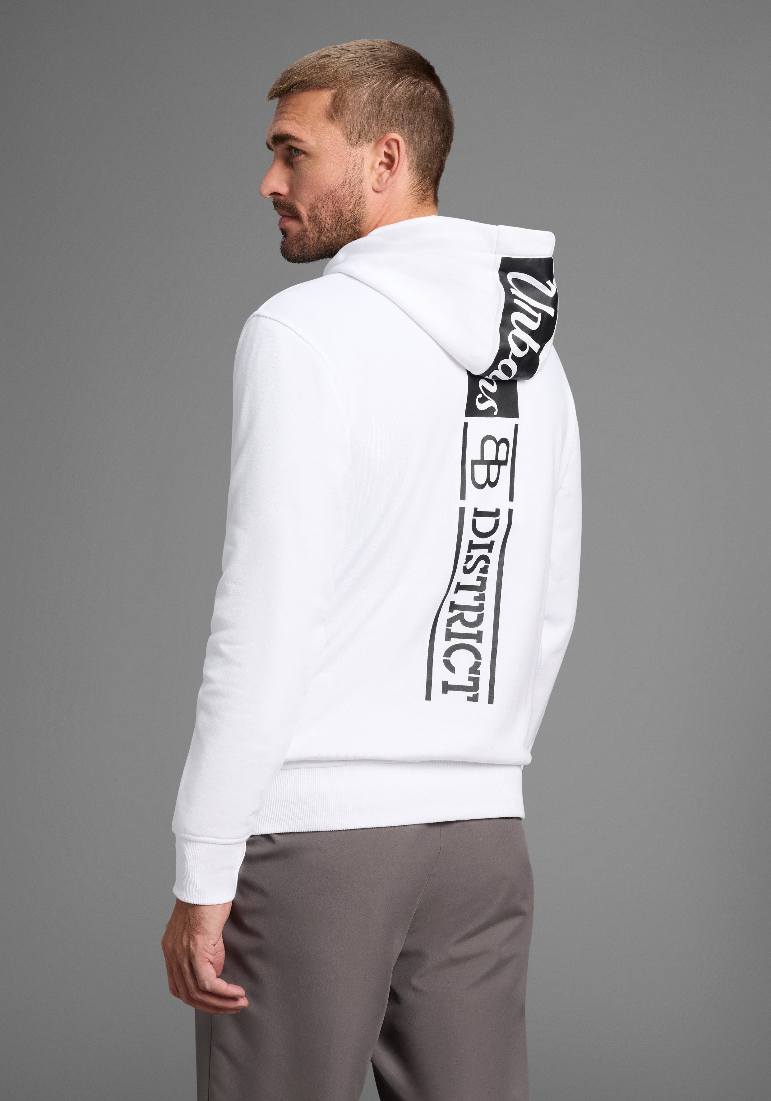 Bruno Banani Kapuzensweatshirt langärmlig, schmal geschnitten, bedrucktes D günstig online kaufen