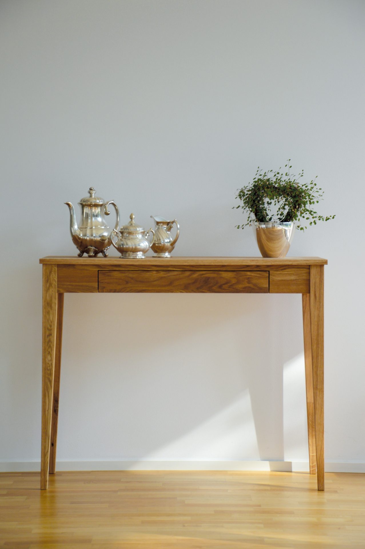 jankurtz Konsole Bonny aus Eichenholz