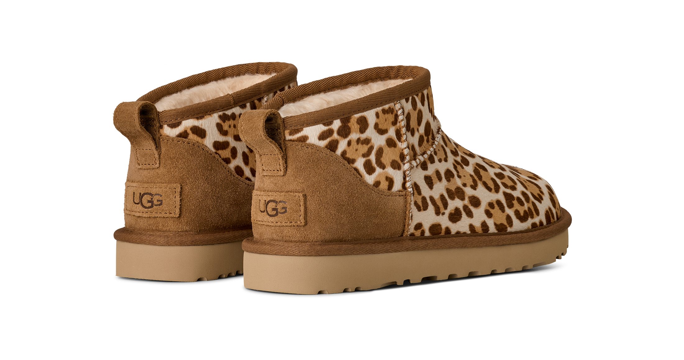 UGG CLASSIC ULTRA MINI PLAINS Schlupfboots Boots, High Top-Boots mit praktischer Anziehlasche