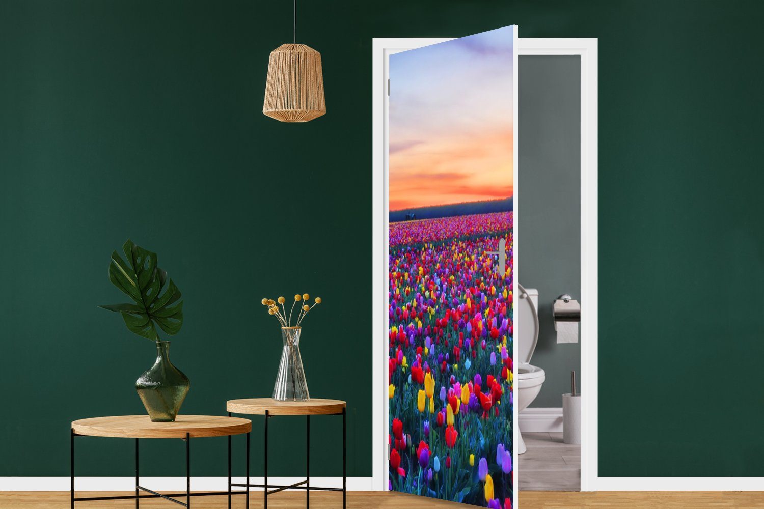 Tür, 75x205 Tulpen für (1 bedruckt, cm Fototapete Matt, Türtapete Horizont, Türaufkleber, - St), MuchoWow - Regenbogen