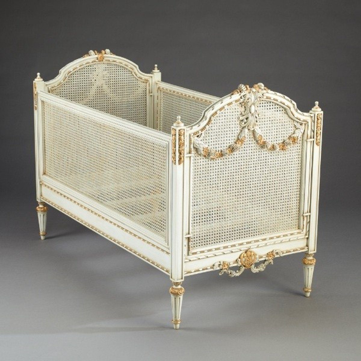 Casa Padrino Bett Baby Bett Louis XVI Antik Weiß/Gold