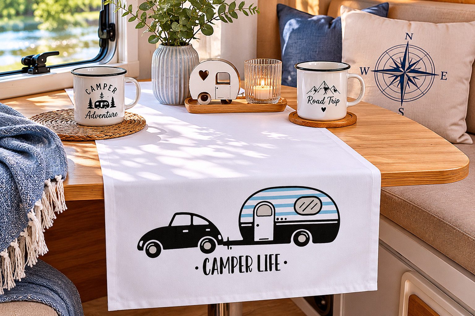 BOLTZE Tischläufer Tischläufer Camper Life schwarz weiß mit Auto und Wohnwagen Motiv (1-tlg)