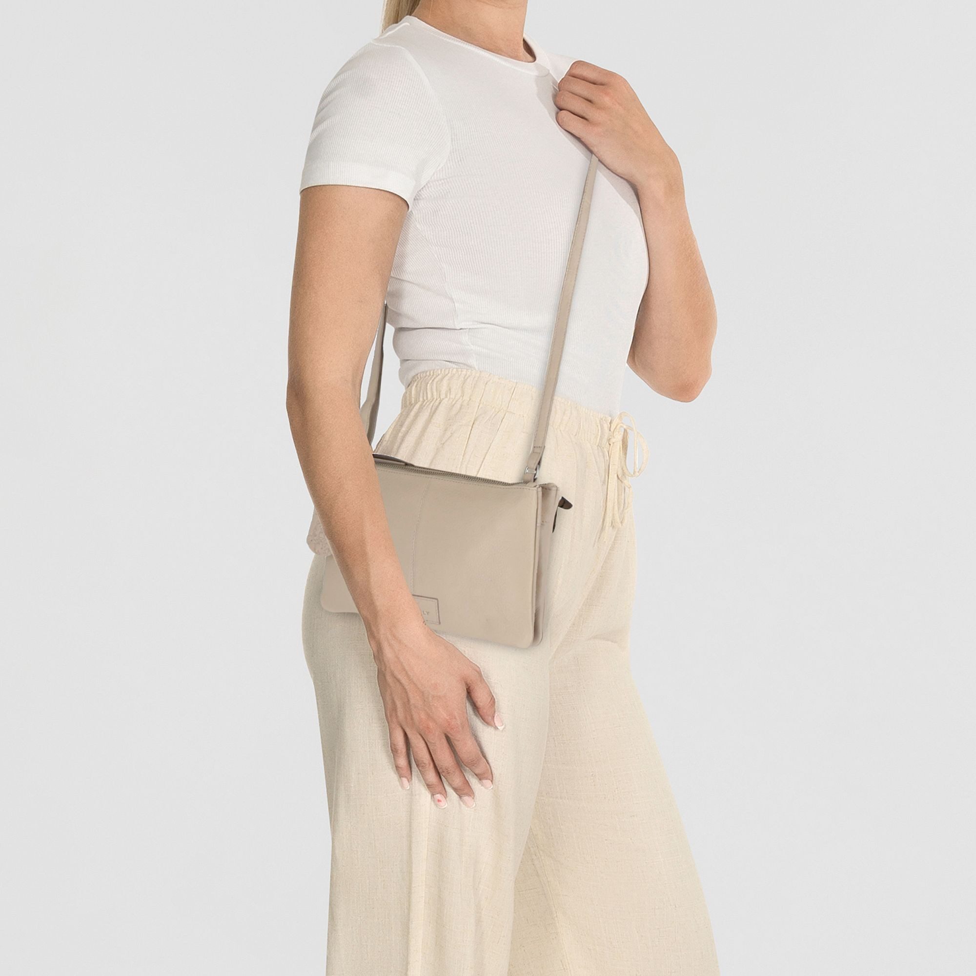 Burkely Umhängetasche Soft Skylar, Leder