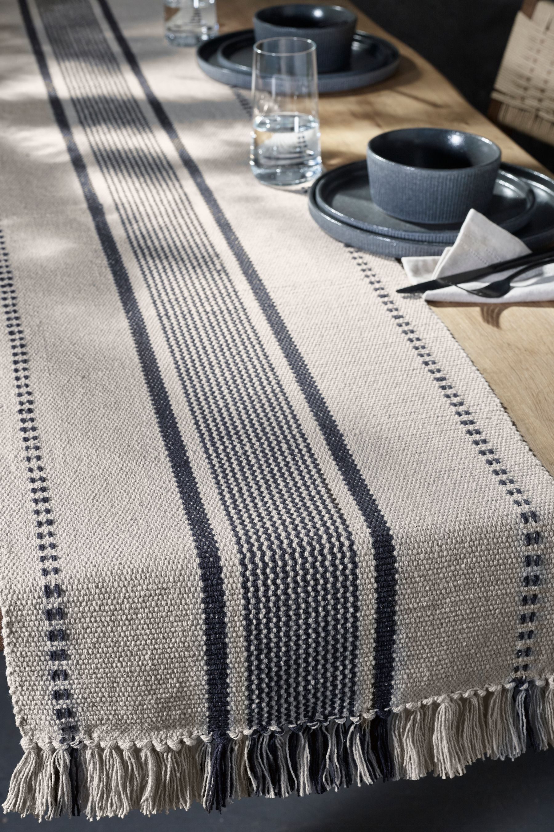 Next Tischläufer Fransenläufer Global (1-tlg) günstig online kaufen