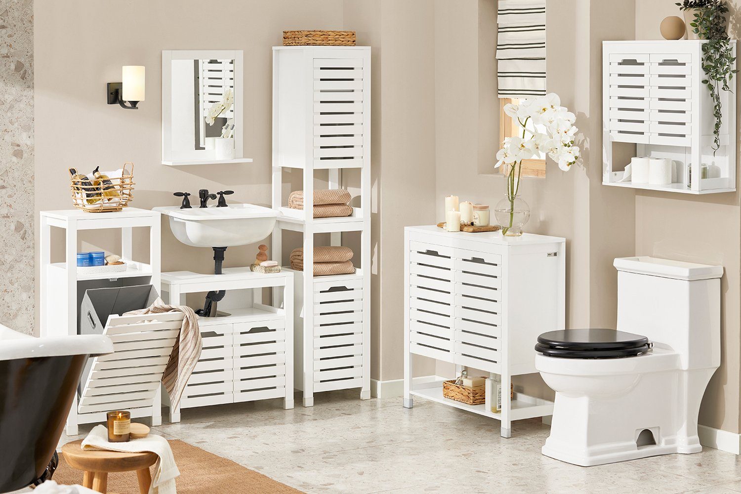 SoBuy Wäscheschrank mit ausklappbarem Wäschesacken MDF Weiß BZR67-W günstig online kaufen