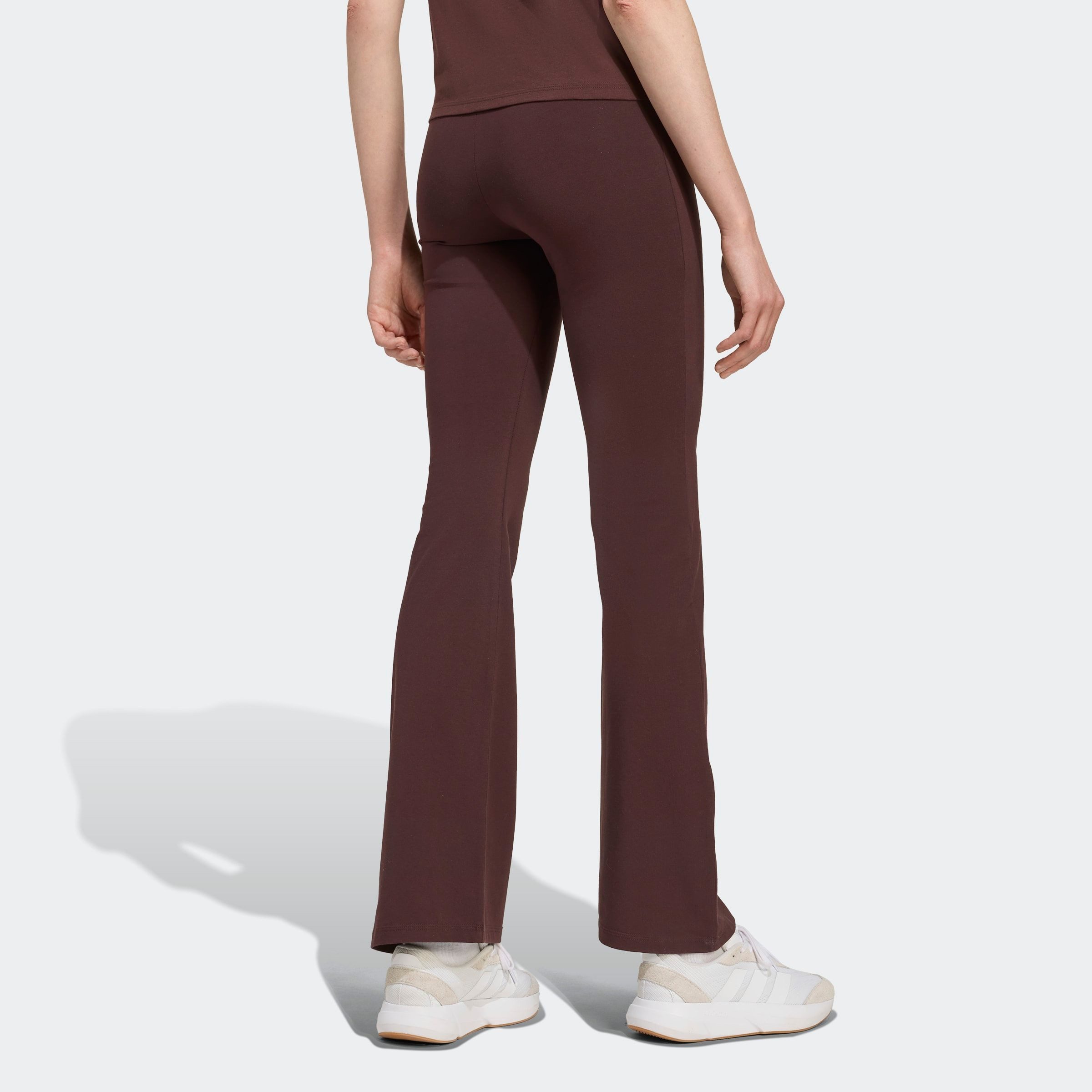 adidas Sportswear Trainingstights ESSENTIALS SMALL LOGO FLARED LEGGINGS Hoher Bund, ausgestellte Beinform